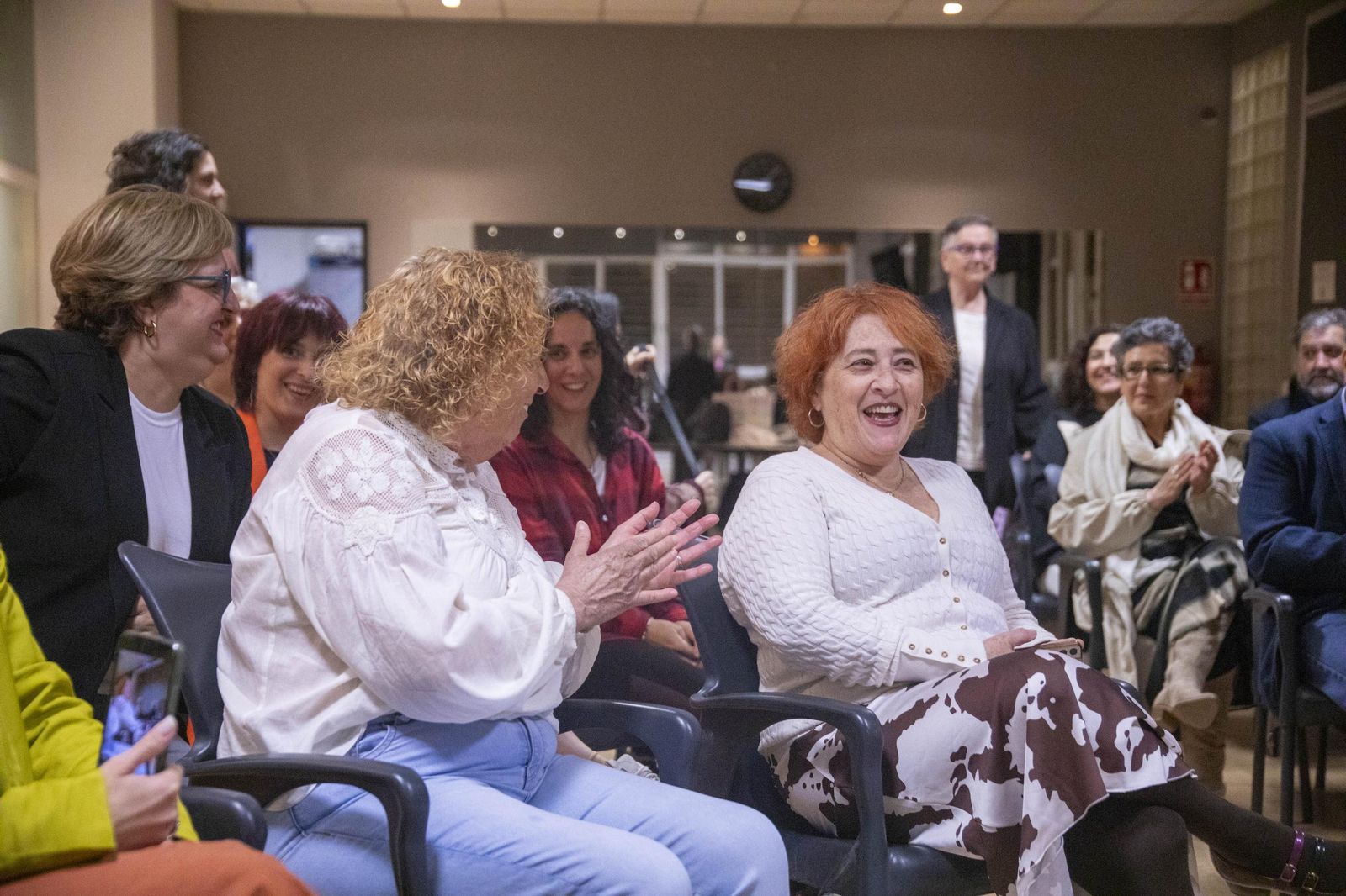 La Plataforma de Acción Feminista en Almería rinde homenaje a las mujeres de la Desbandá con su II Premio ‘Posidonia’ a Loli Sierra, vicepresidenta de la Asociación Memorialista de la Desbandá, en imágenes
