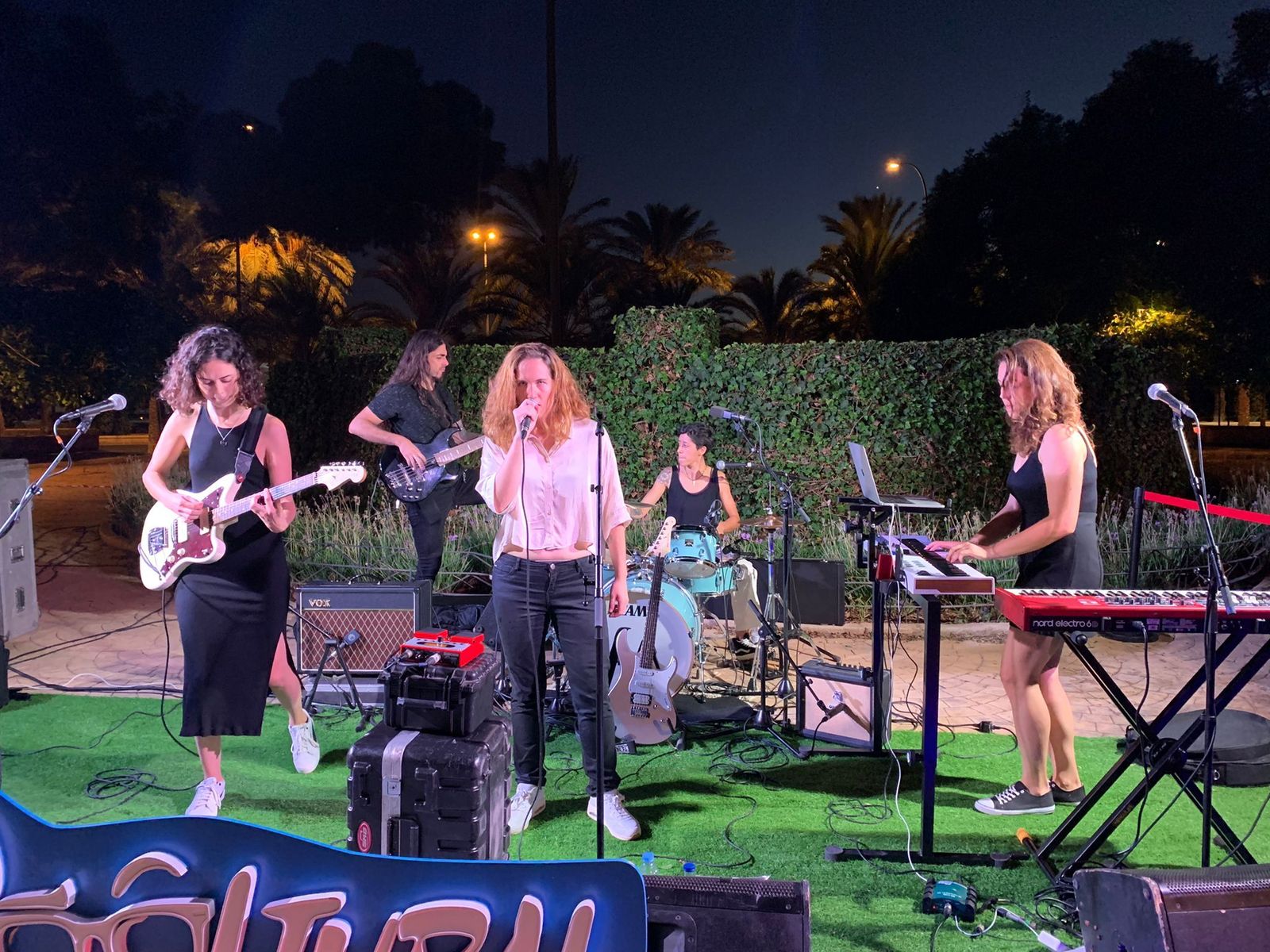 Las Wonder durante su actuación en Almería.