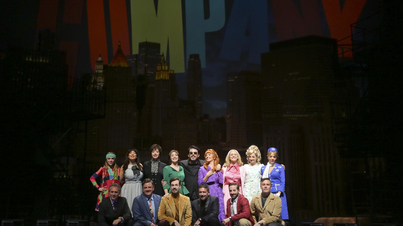 Elenco del musical 'Company' en el Teatro del Soho.