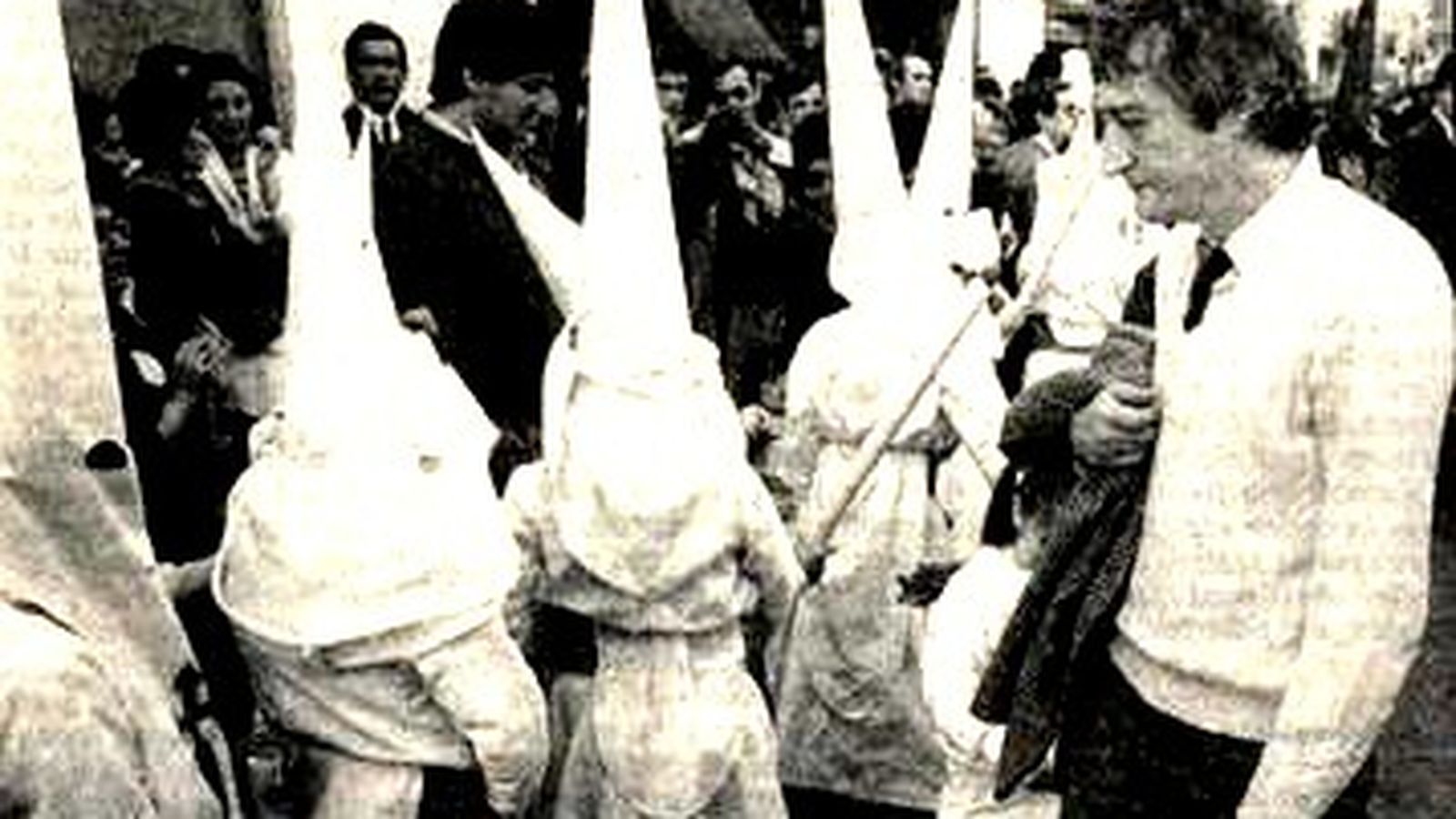 Silvio viendo cofradías