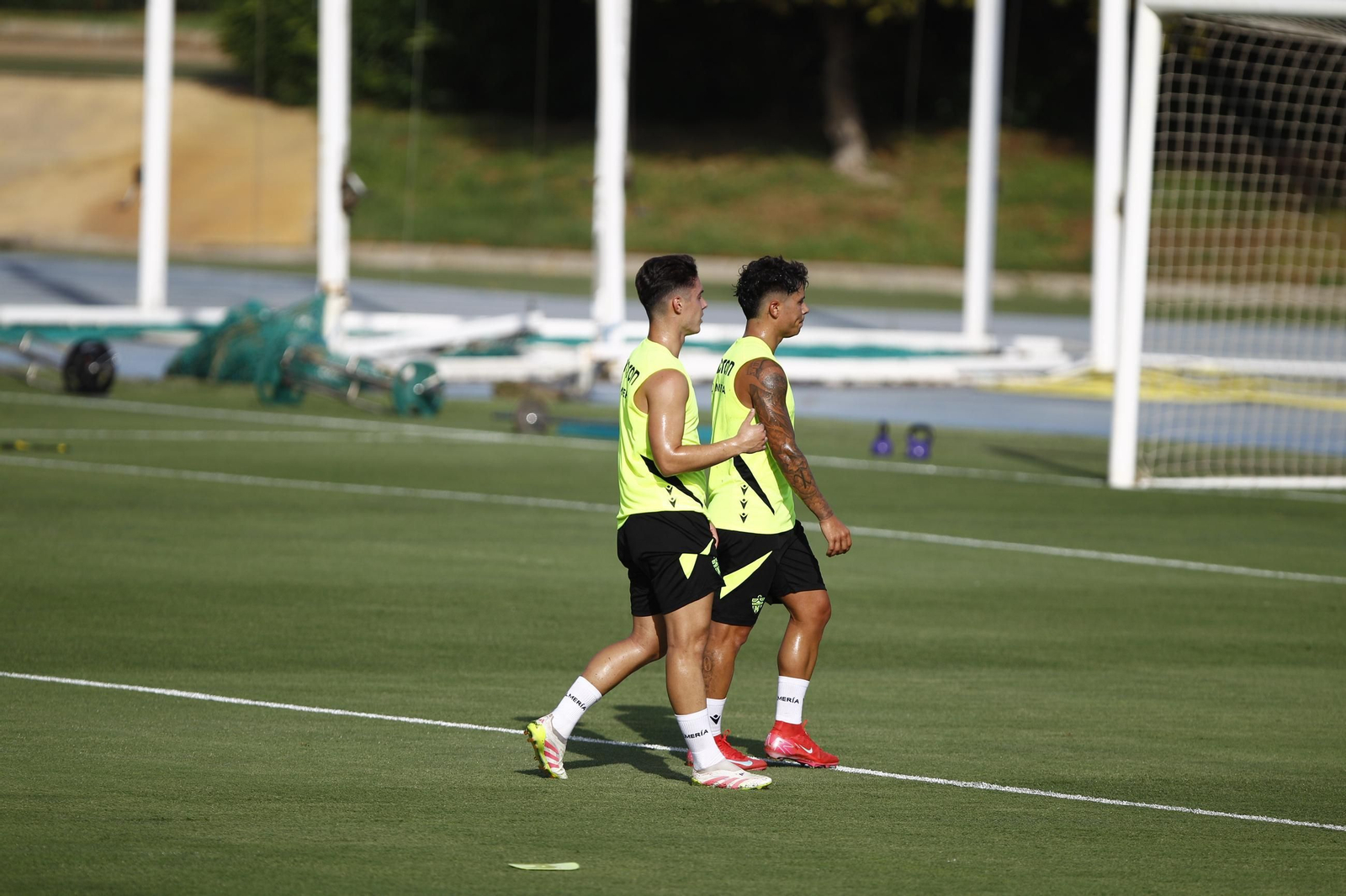 Primer entrenamiento de la Temporada 2025-2026 de la U.D. Almería, en imágenes
