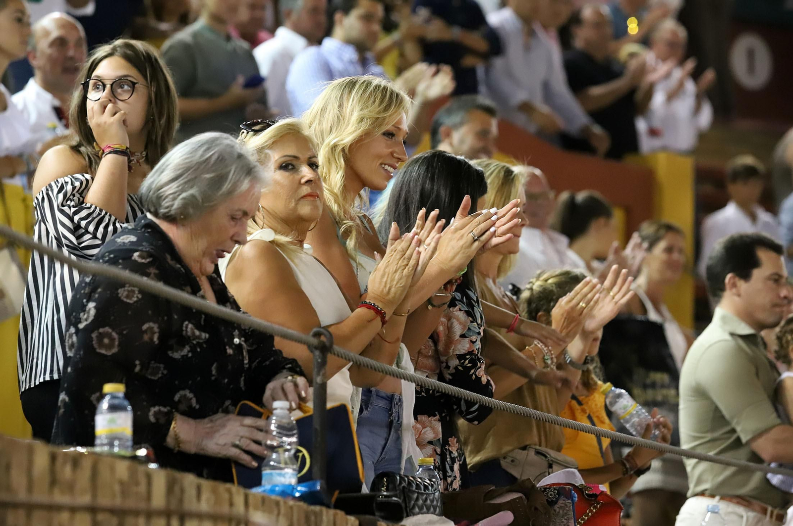 Imágenes de Andrés Romero y Diego Ventura en el rejoneo de la Plaza de Toros La Merced