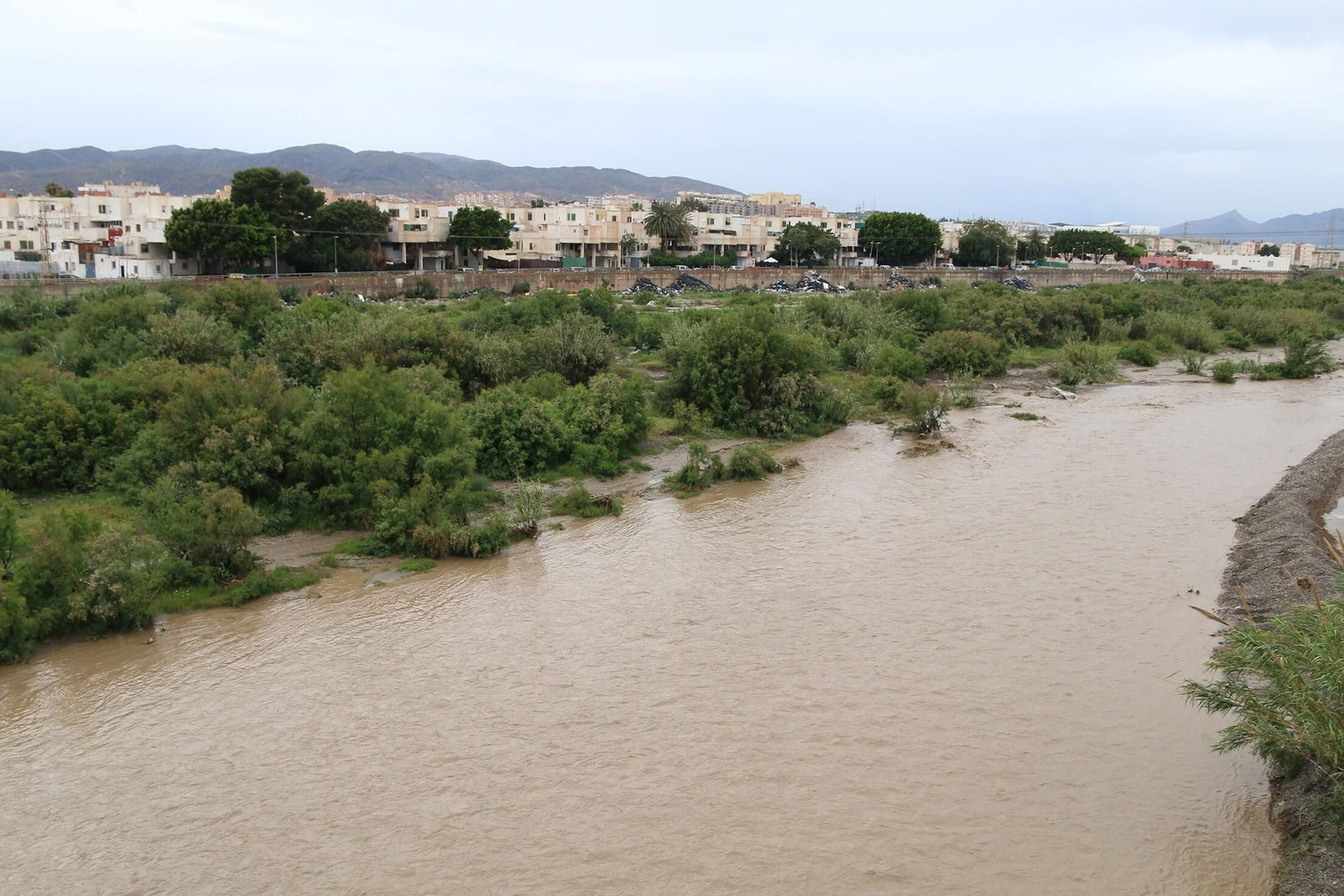 Imágenes de la lluvia en Almería.