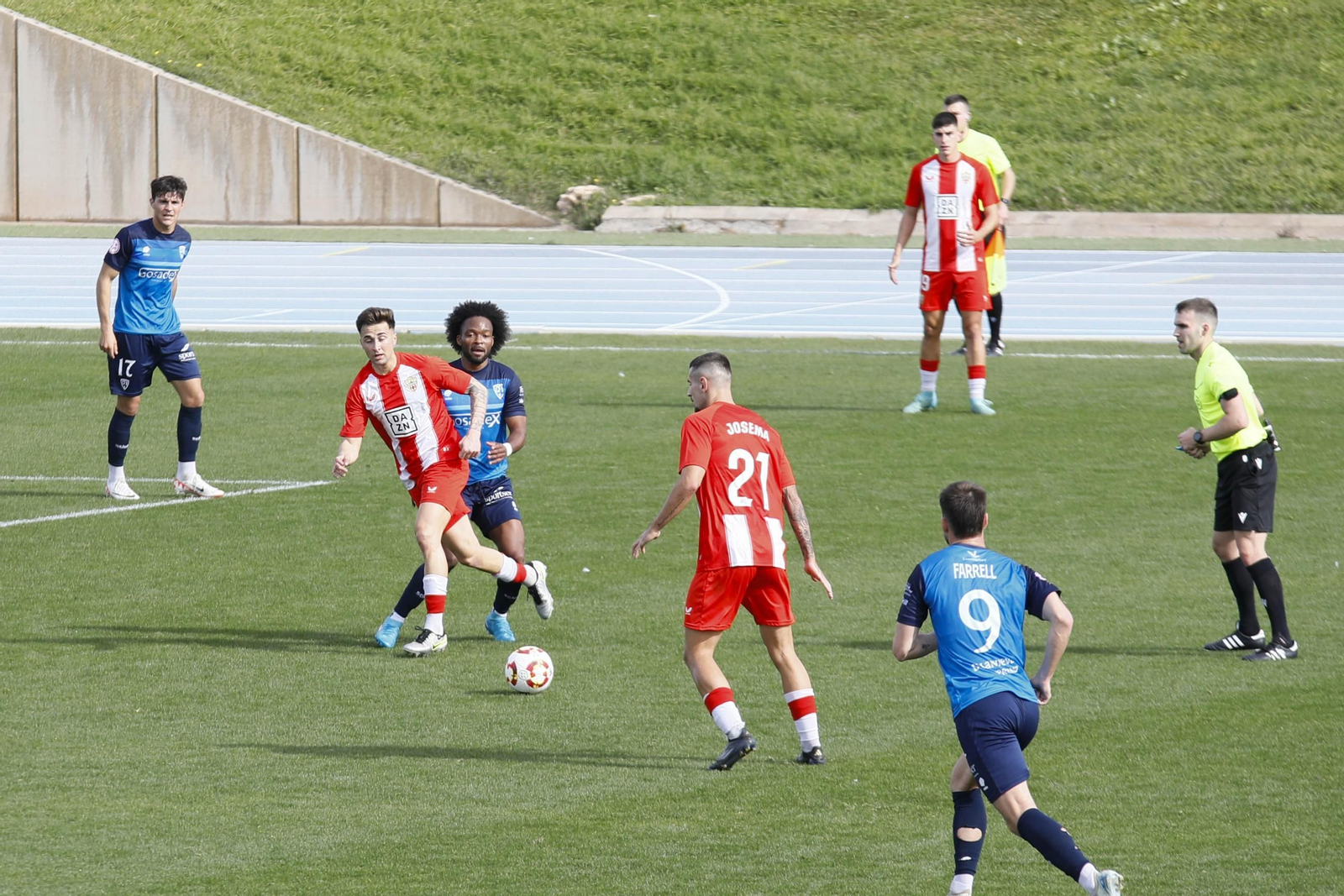 Imágenes del partido entre Almeria B contra Villanovense de segunda RFEF