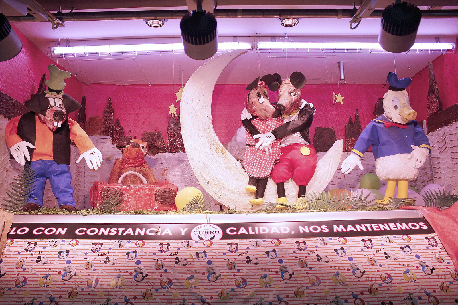 Las imágenes de la fiesta de los Tosantos en el Mercado Central