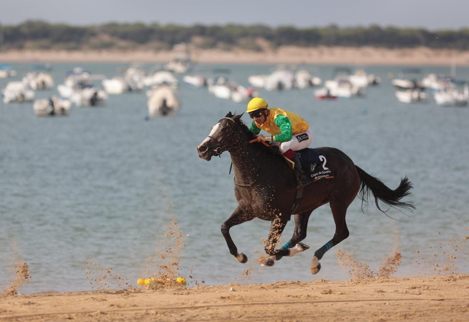 Imágenes del primer día de las Carreras de Caballos de Sanlúcar 2025