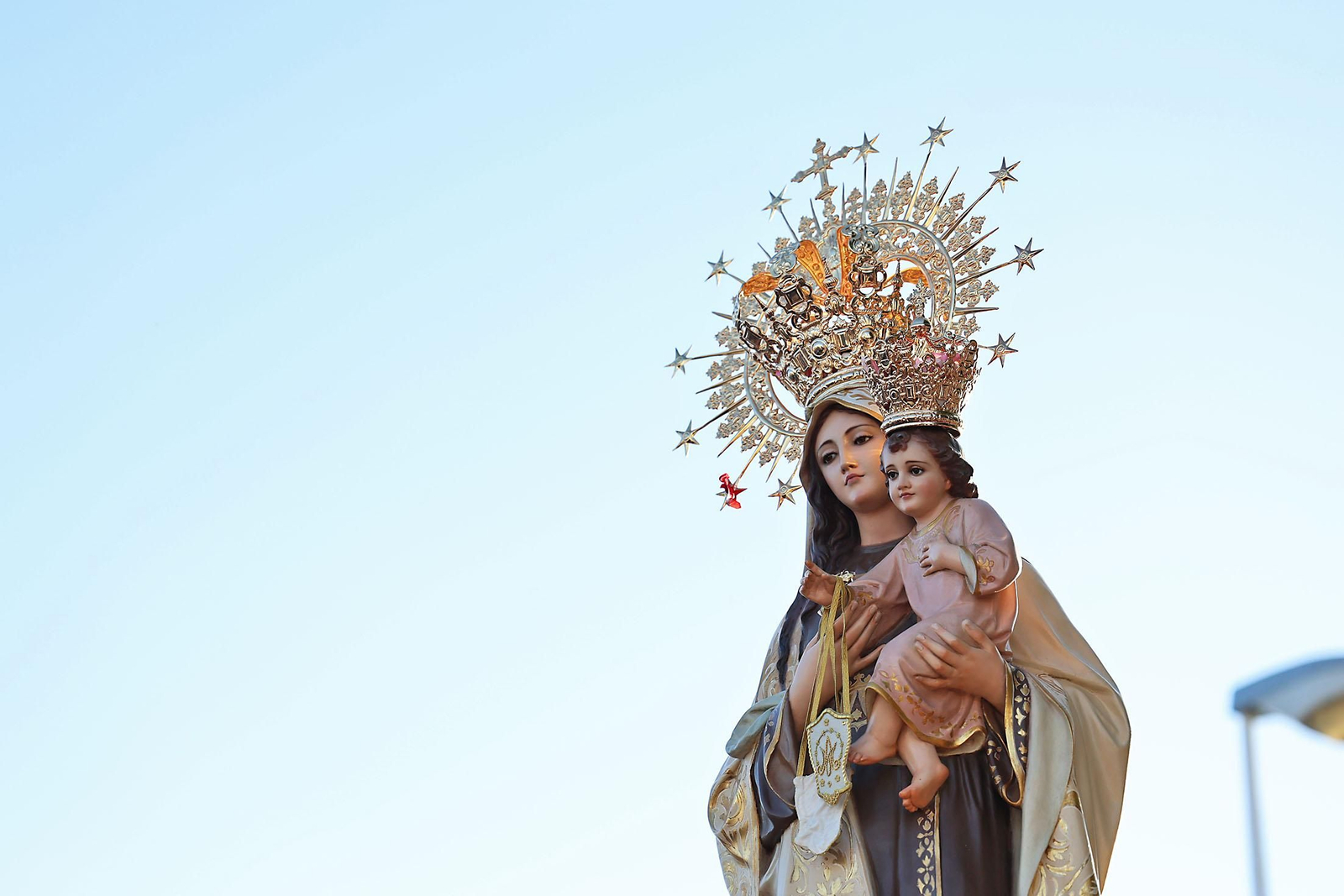 Imágenes de la Virgen del Carmen procesionando en Punta Umbría