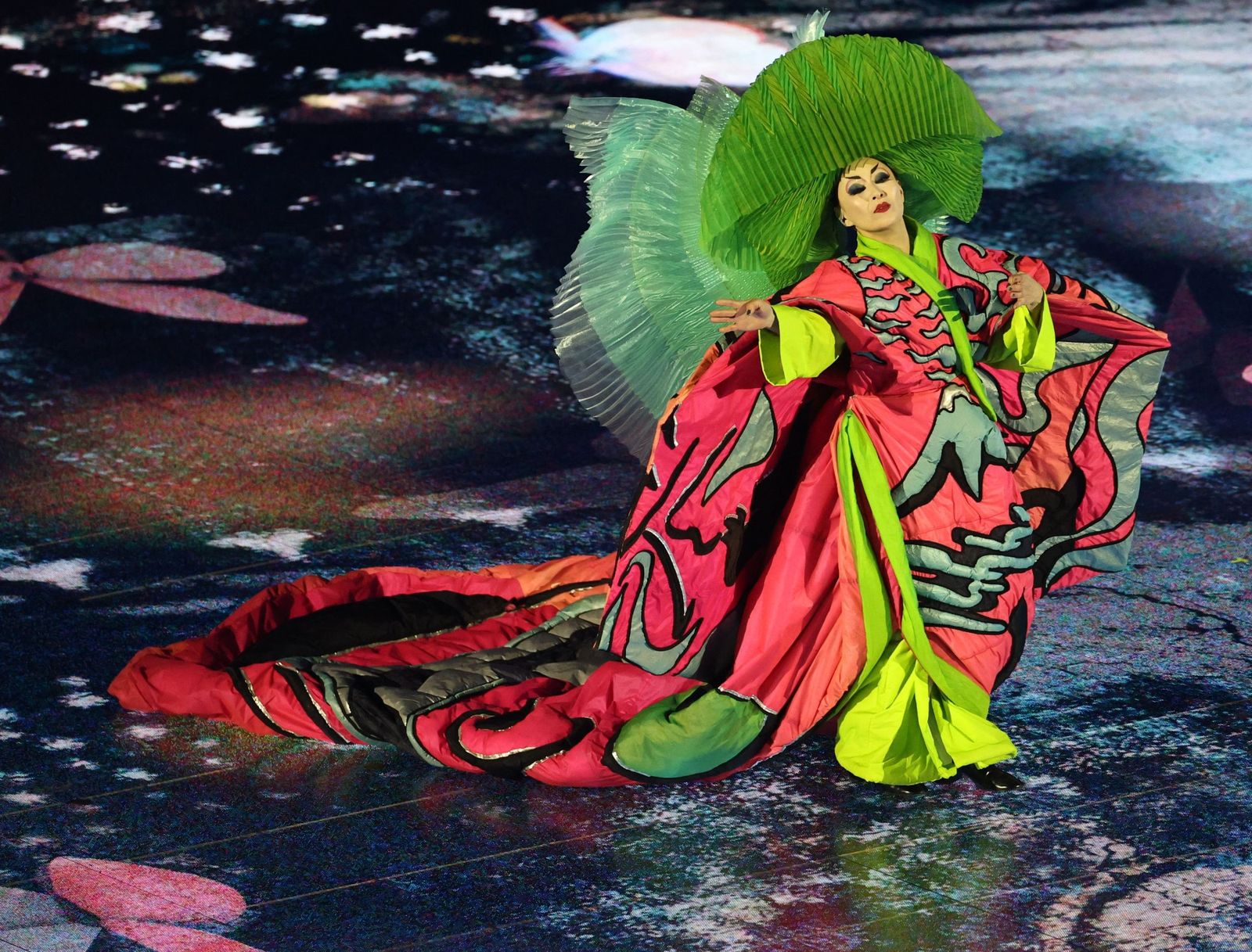 Las mejores fotos de los Juegos Olímpicos de invierno Milán Cortina d'Ampezzo 2026 | Ceremonia de clausura y jornada 17 y última