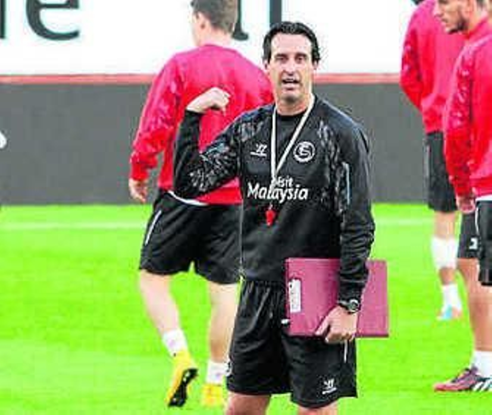 Emery, ayer en el estadio.