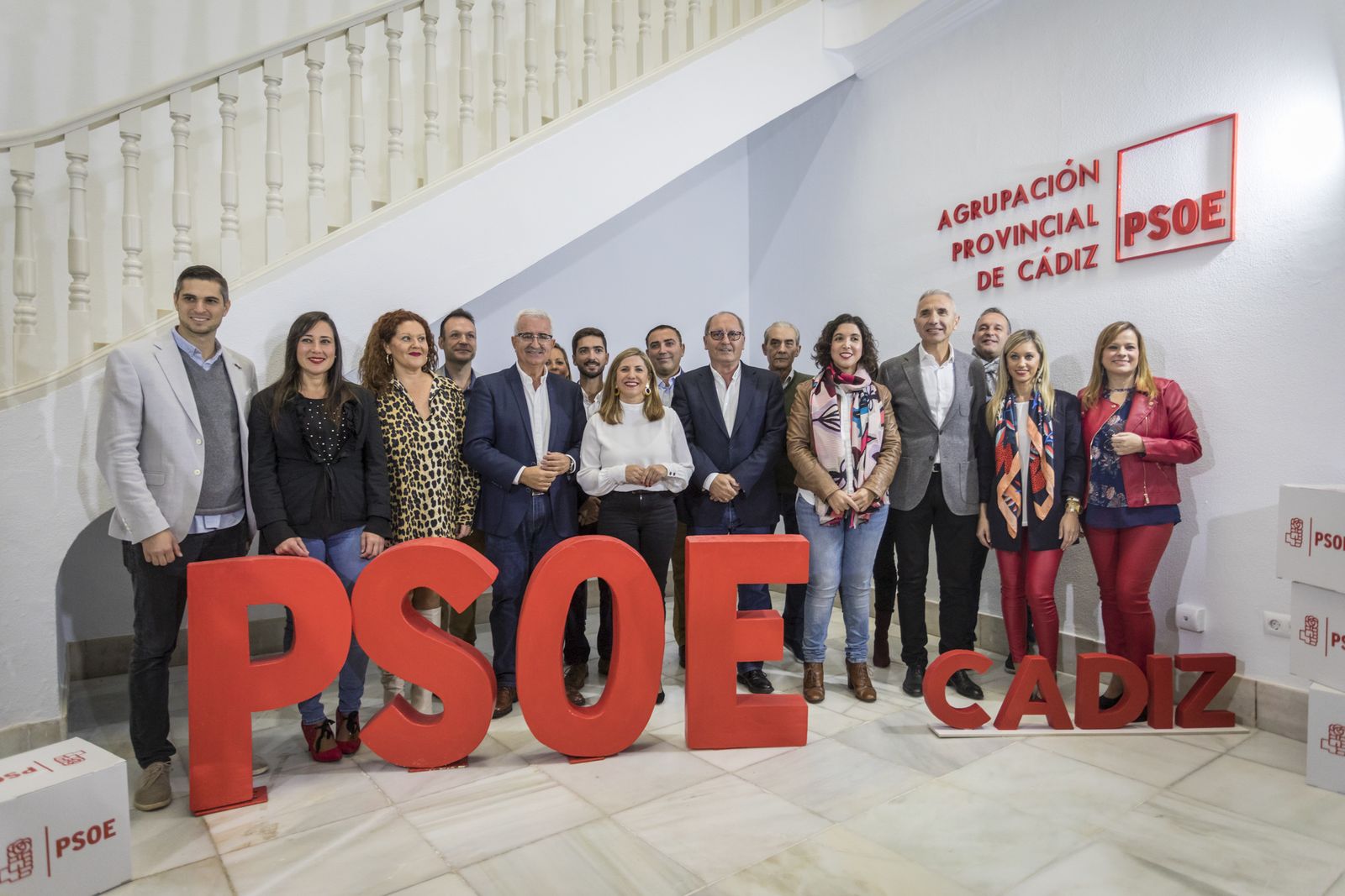 Foto de familia de la candidatura socialista, con la secretaria general Irene García.