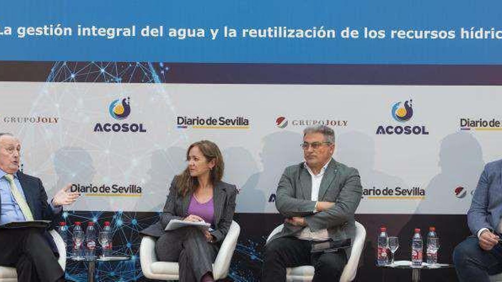 Magdalena Trillo junto a Pedro Rodríguez,Fernando Delgado y Carlos Cañavate.