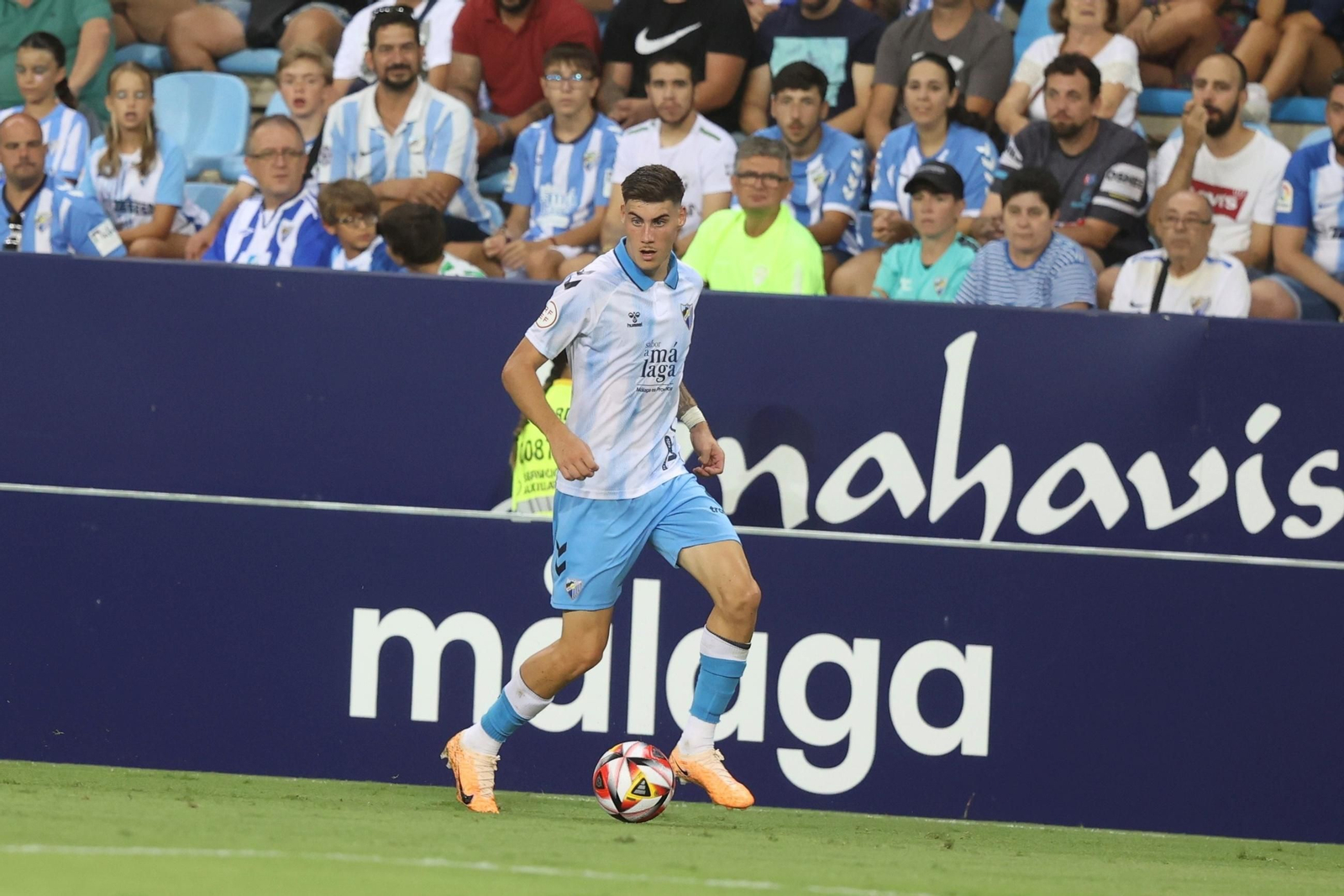 Roberto, su paso por el Málaga CF en fotos