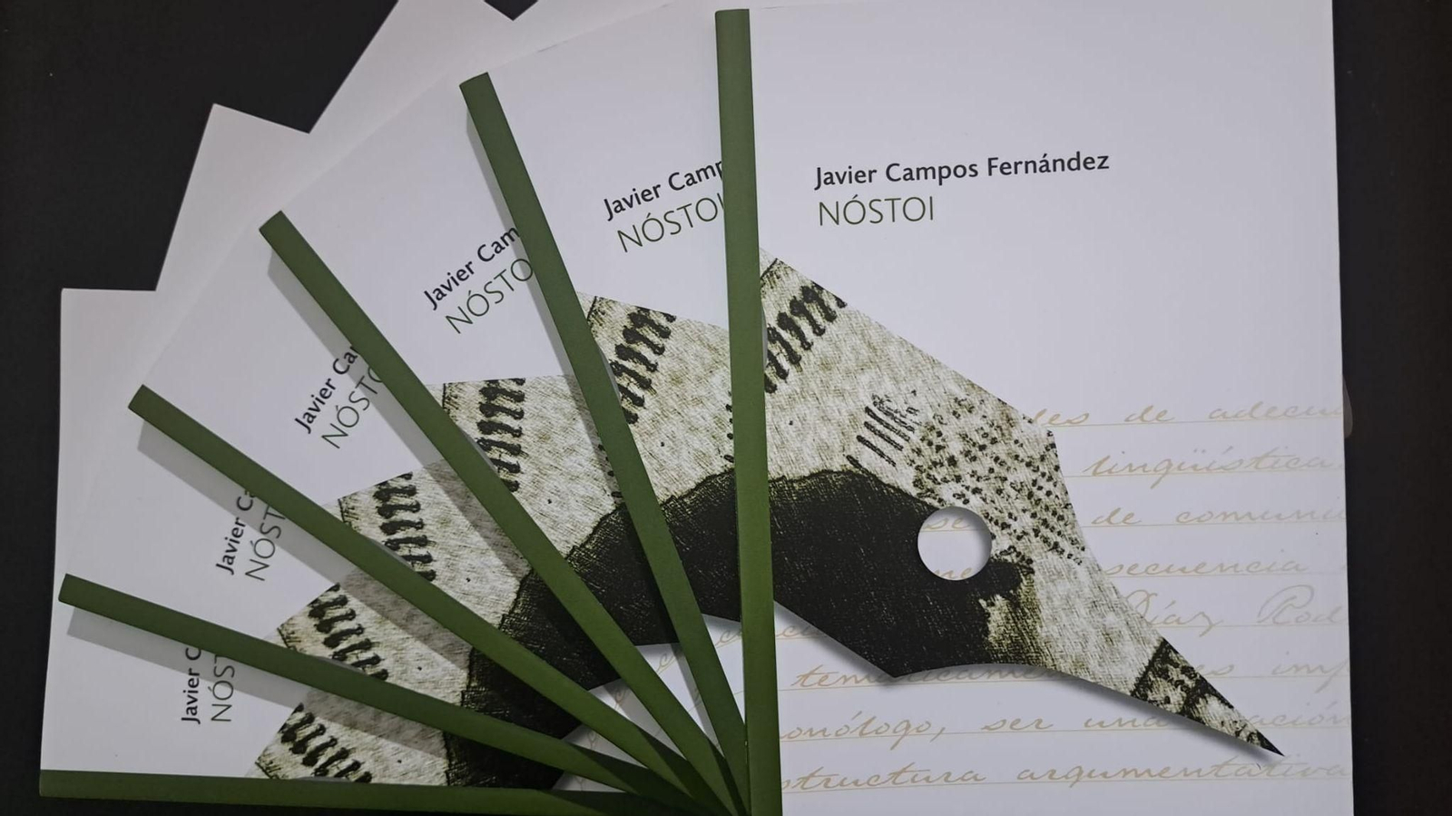 Varios ejemplares de la novela.