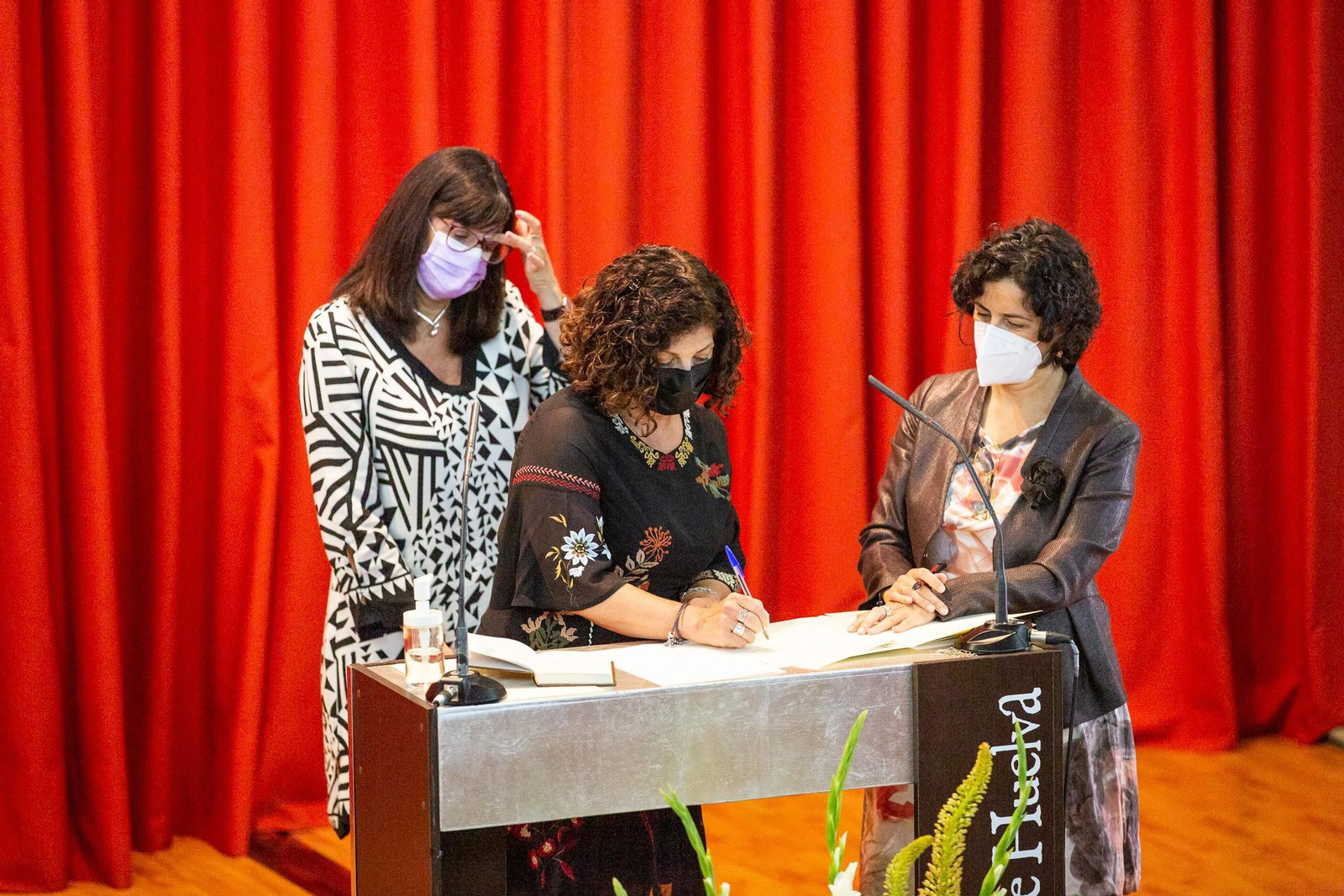 Imágenes de la toma de posesión del equipo de gobierno de la UHU