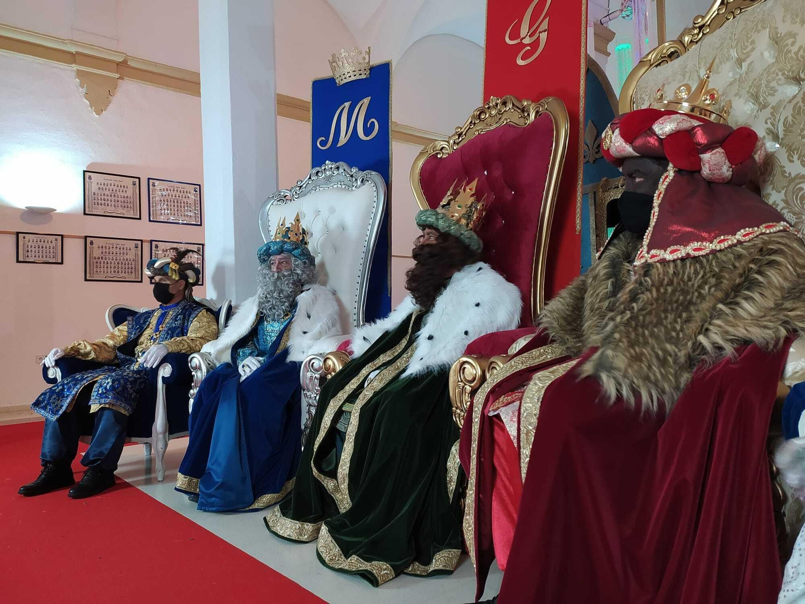 Videoconferencia de los Reyes Magos con los mayores en San Fernando