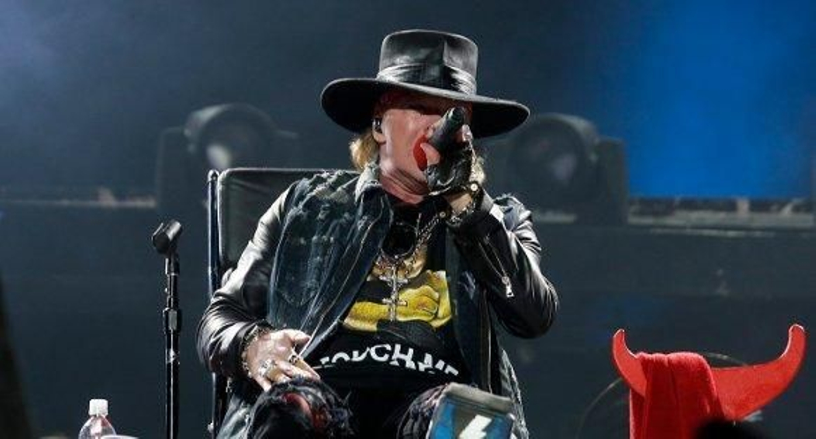 Axl Rose vence el escepticismo de los fans de AC/DC en Lisboa