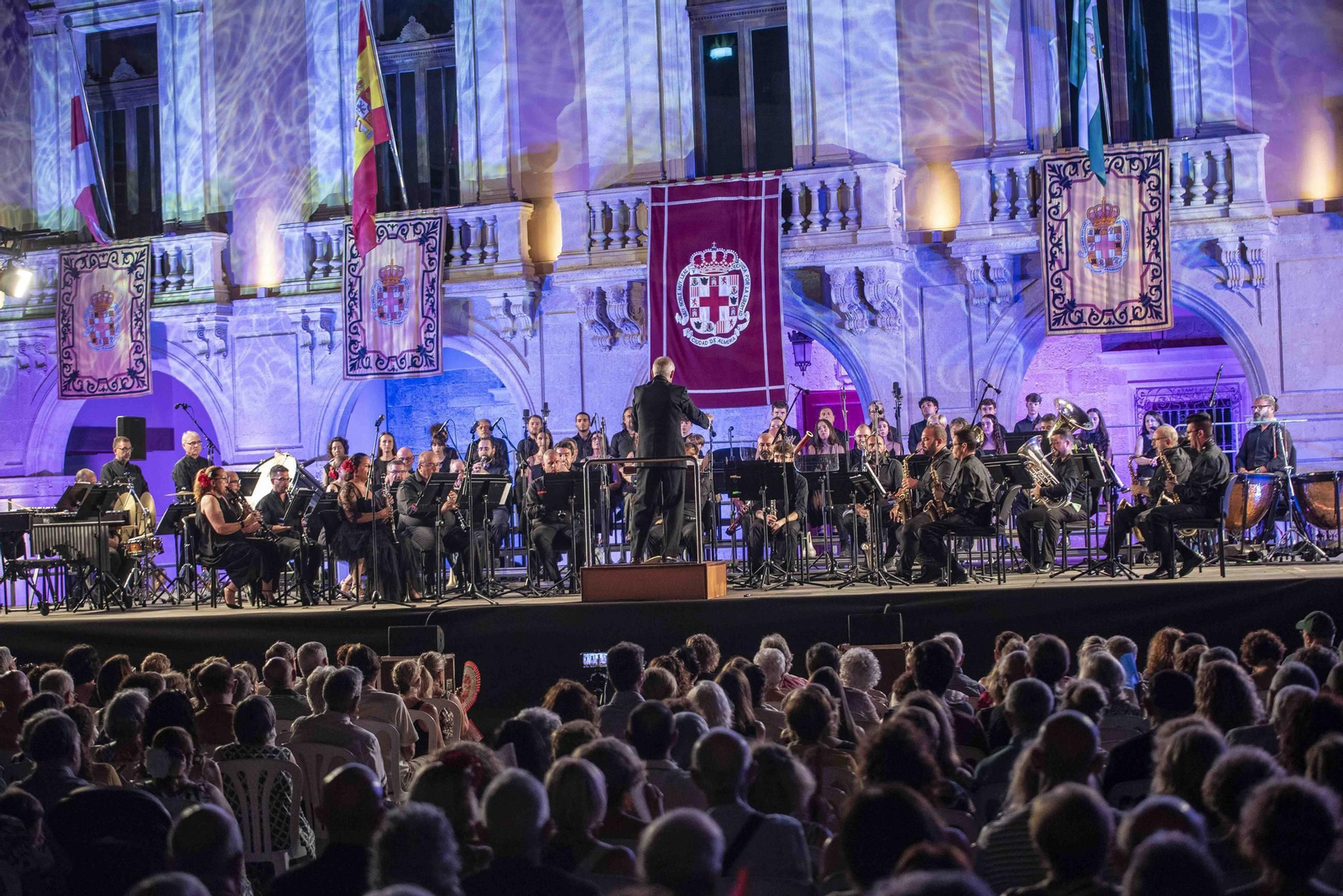 La Banda Municipal de Música en la plaza de la Constitución.