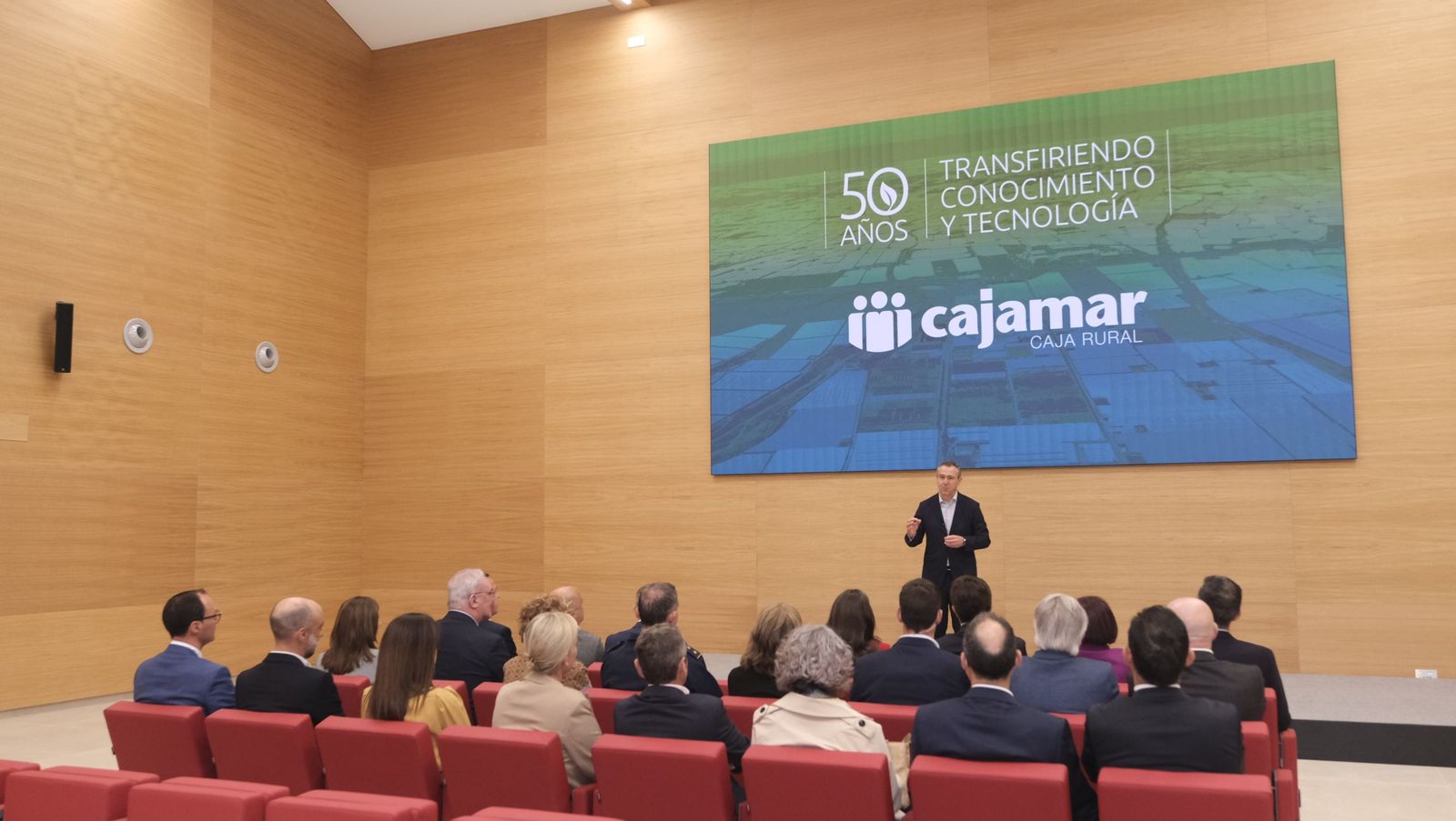 La visita de la reina Letizia a El Ejido, en imágenes