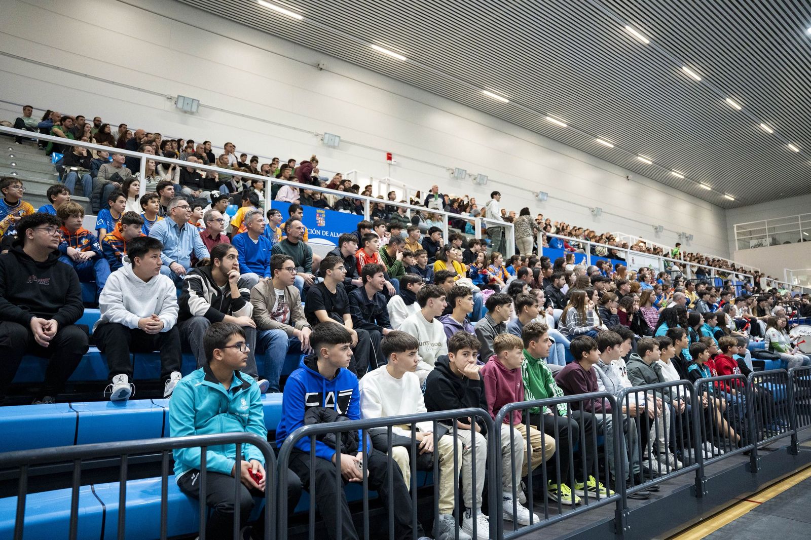 Las imágenes del partido entre Unicaja Costa de Almería y Pamesa Teruel de Superliga de voleibol