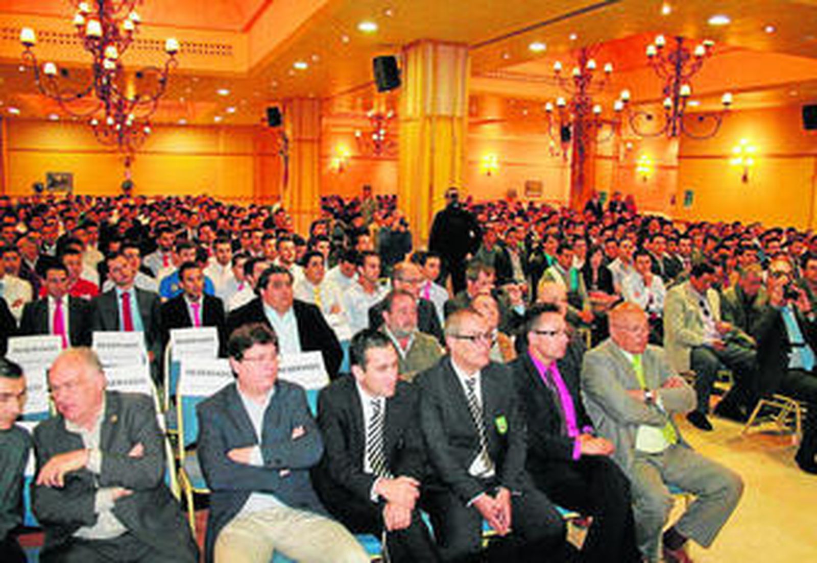 Asistentes, ayer, a las VII Jornadas de Actualización que organiza el colectivo arbitral.