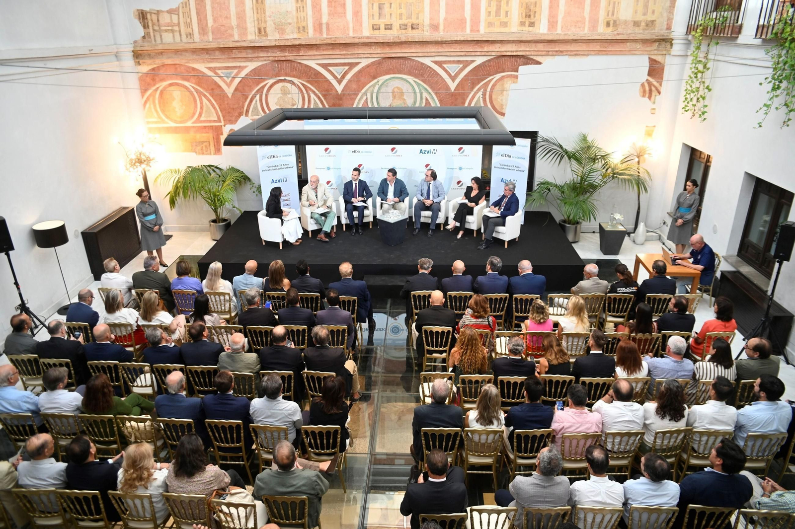 Las imágenes del desayuno-coloquio de 'El Día' sobre el desarrollo urbanístico de Códoba