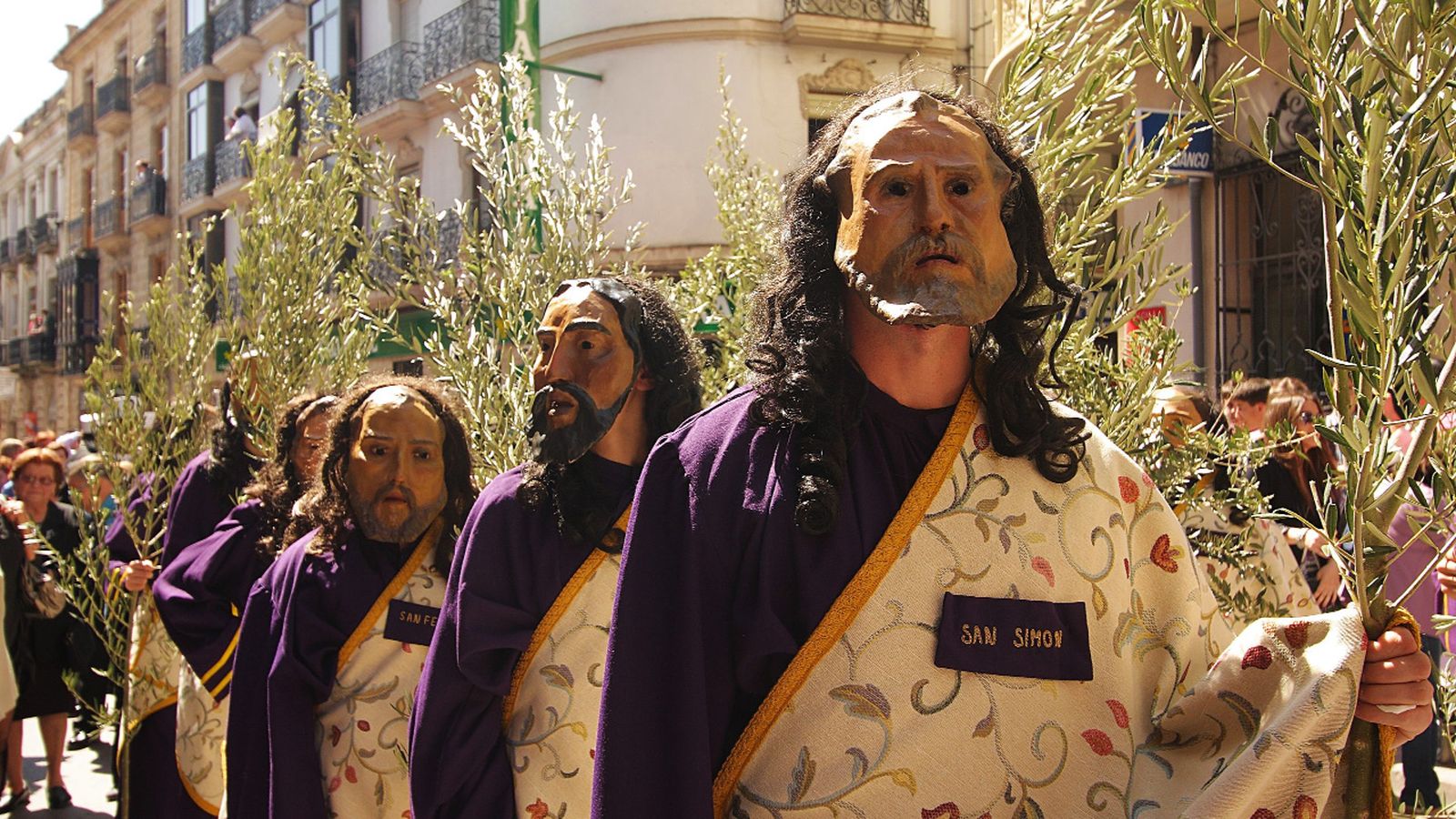 Los pasos mímicos son uno de los motivos más originales para ir a disfrutar de la Semana Santa en Alcalá la Real.