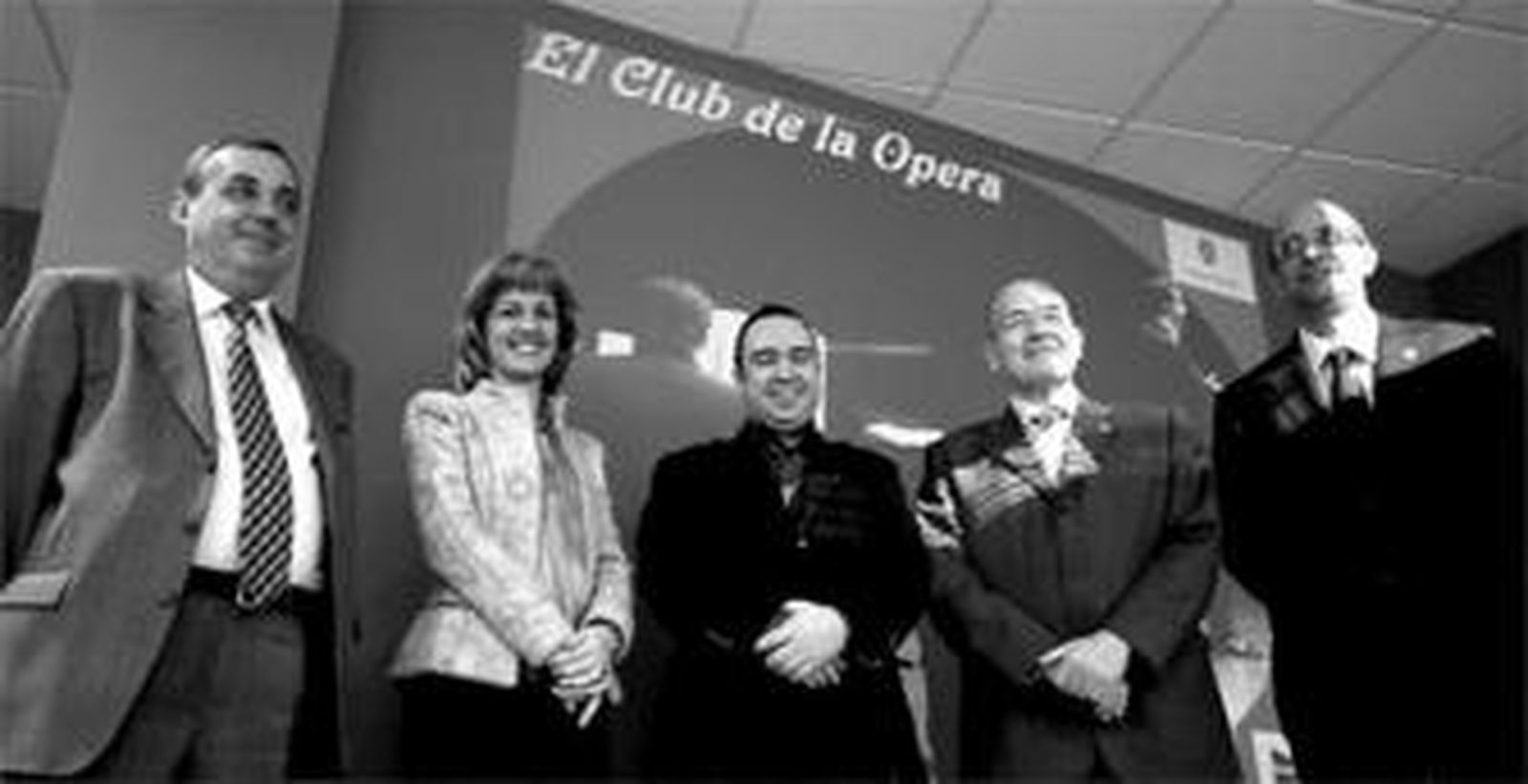 Presentación de El Club de la Ópera, ayer, en el Colegio de Graduados Sociales de Málaga y Melilla.