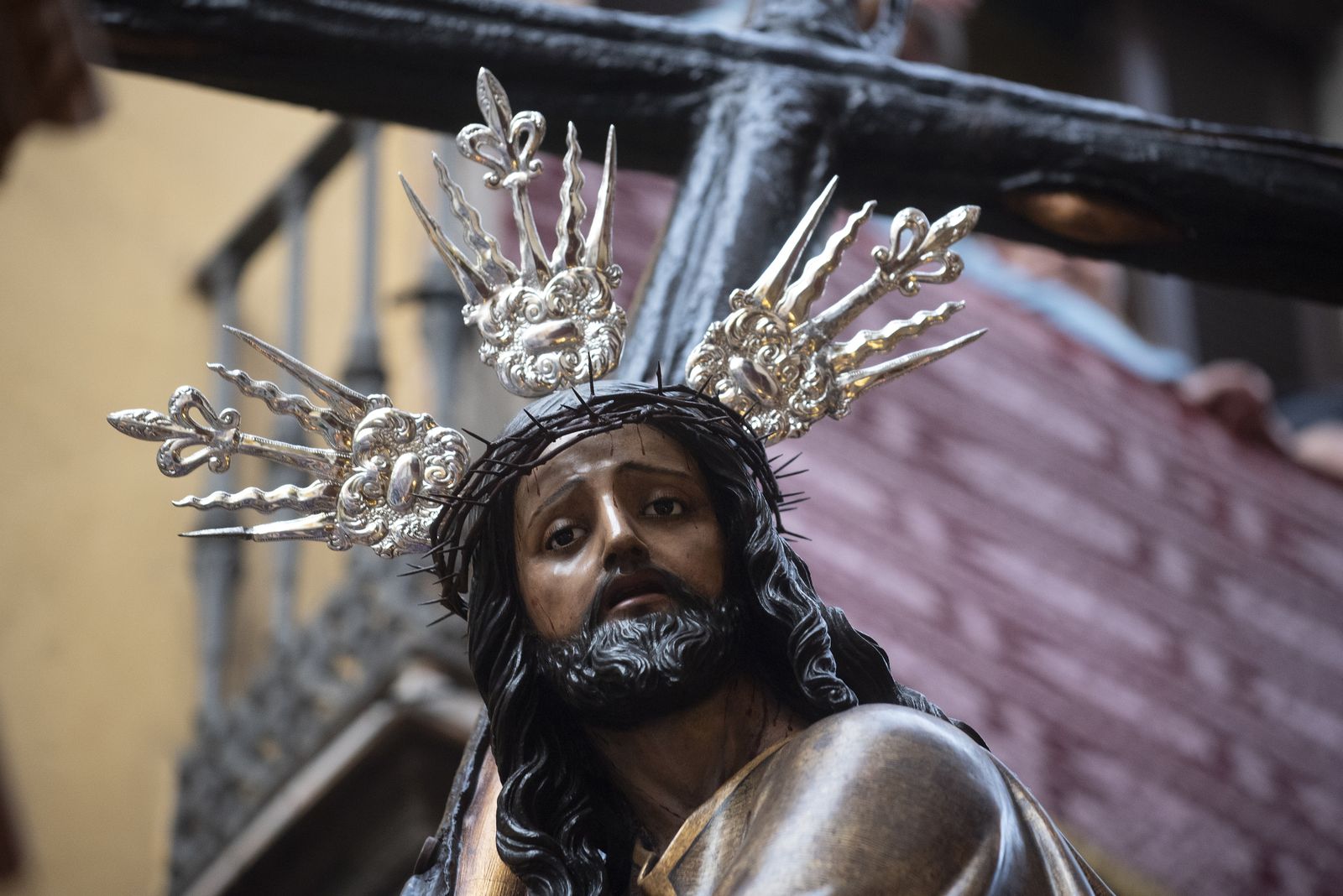 La procesión del Cristo de la Corona, en imágenes