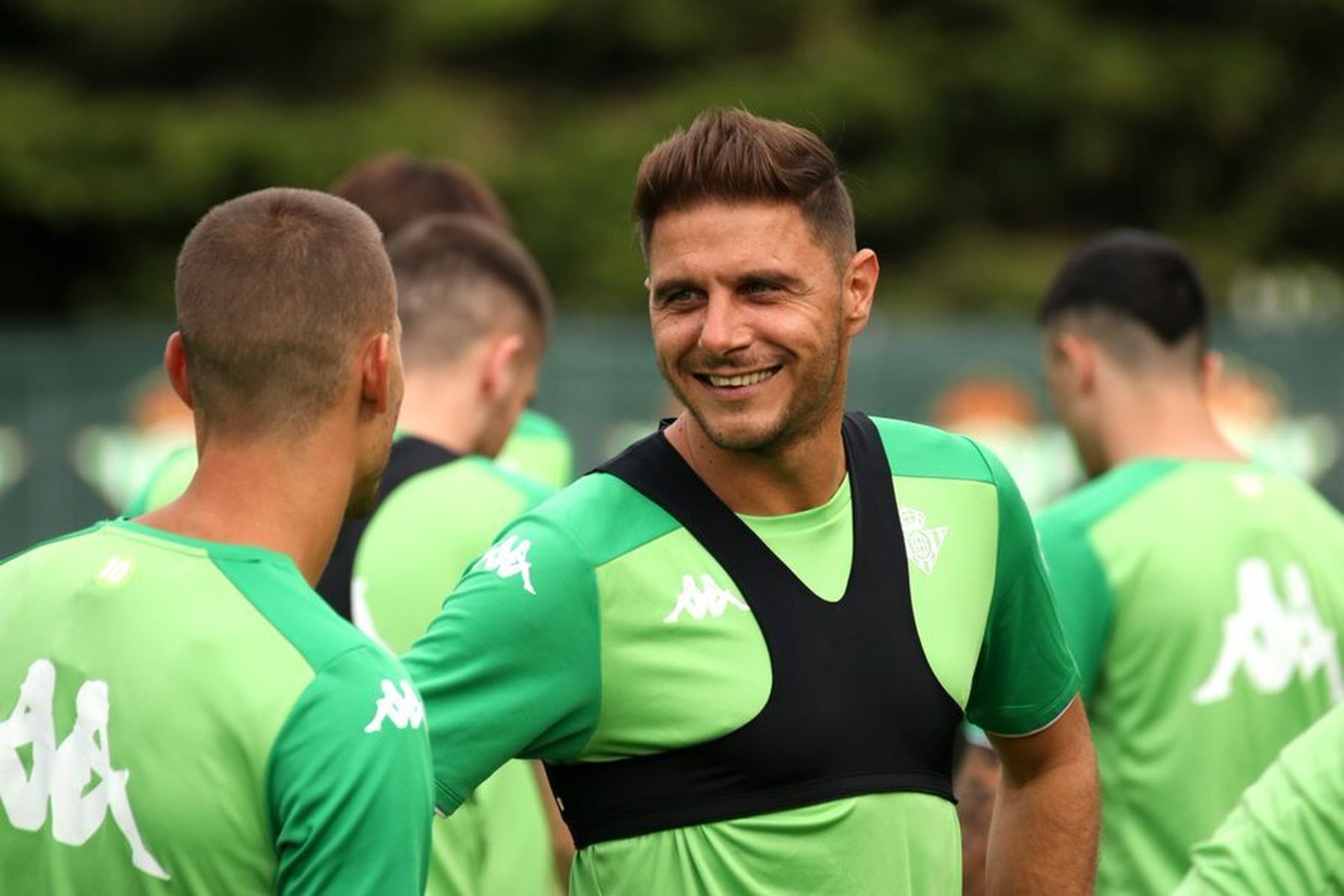 Joaquín, en un entrenamiento del Betis.