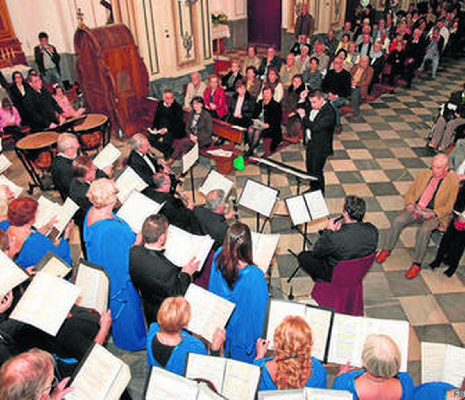 El Orfeón Tomás Luis actuó el sábado en Cuevas.