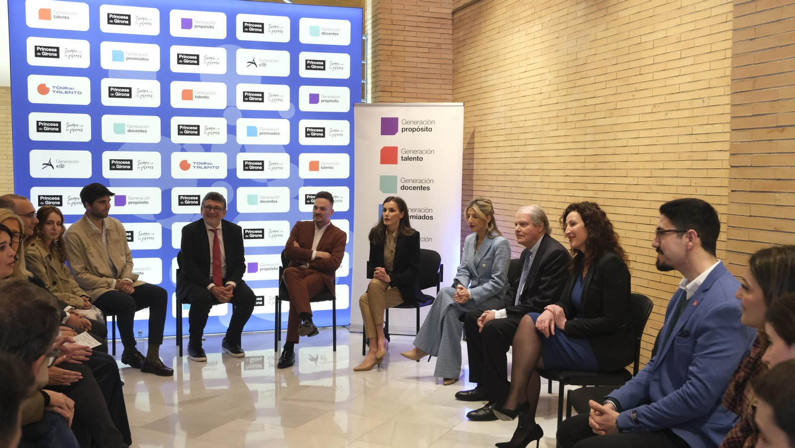 Imágenes de la Reina Letizia en el Tour del Talento en Almería