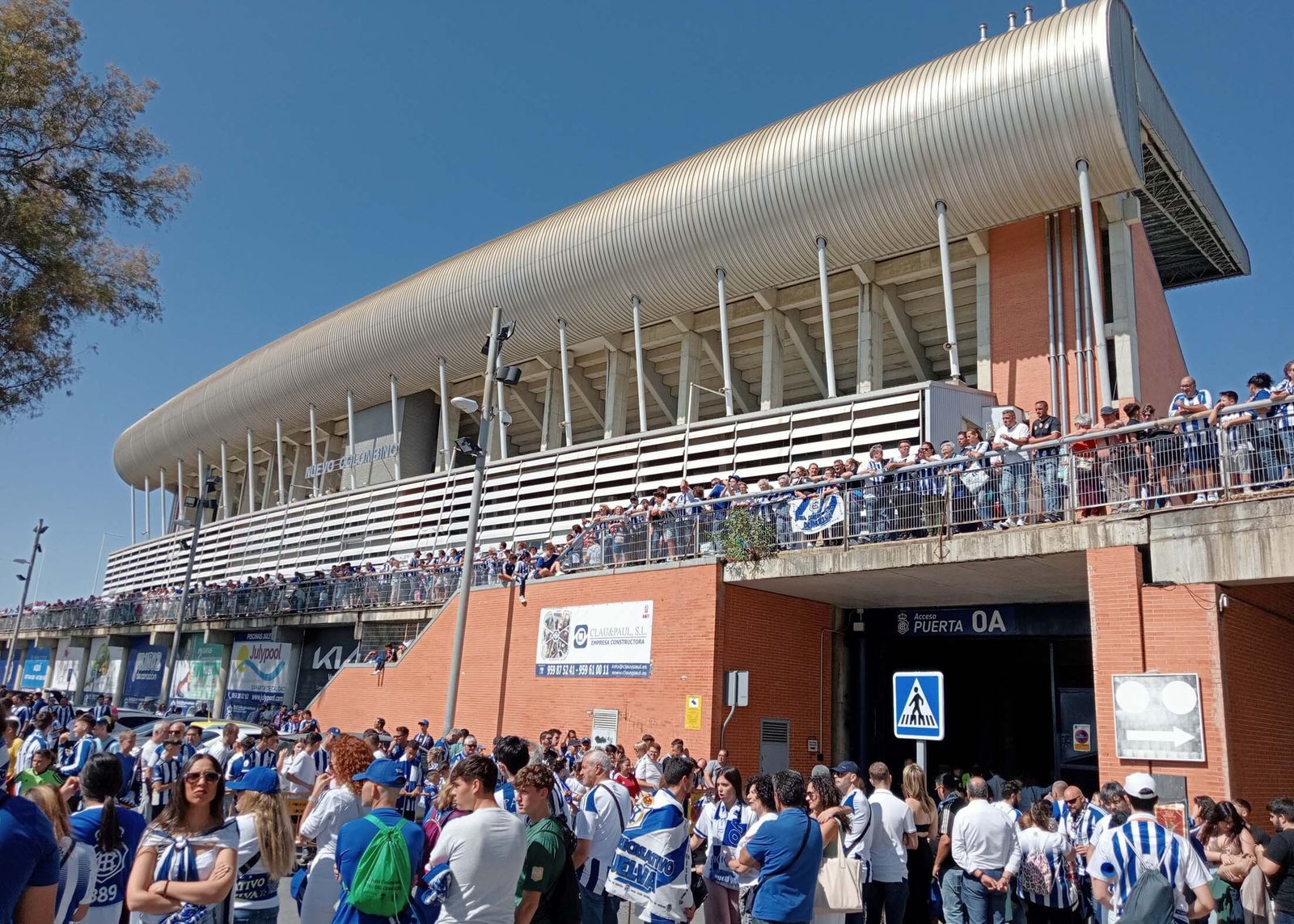 Imágenes del ascenso del Recreativo de Huelva contra el Cacereño