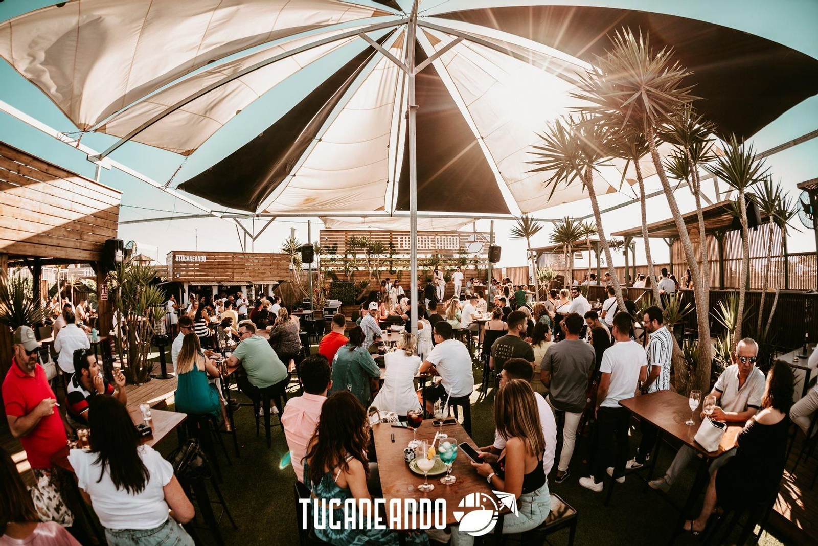 Tucaneando, en las Tres Piedras