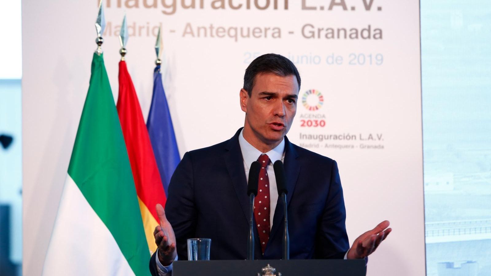 El presidente del Gobierno, Pedro Sánchez, en su intervención en Granada.