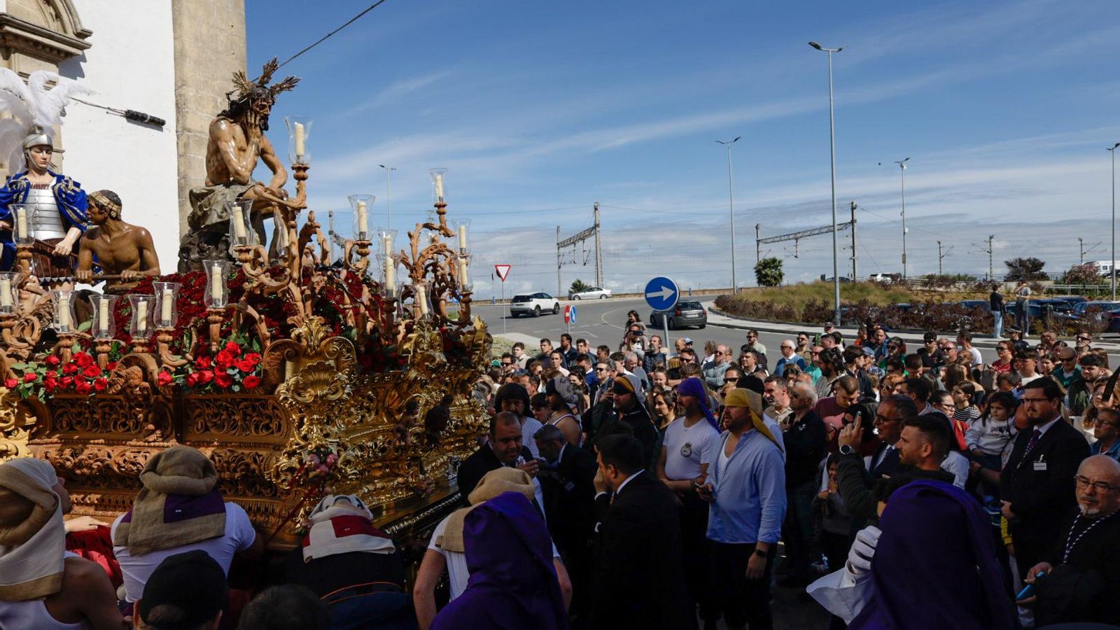El Santísimo Cristo de la humildad y Paciencia, saliendo del convento del Espíritu Santo.