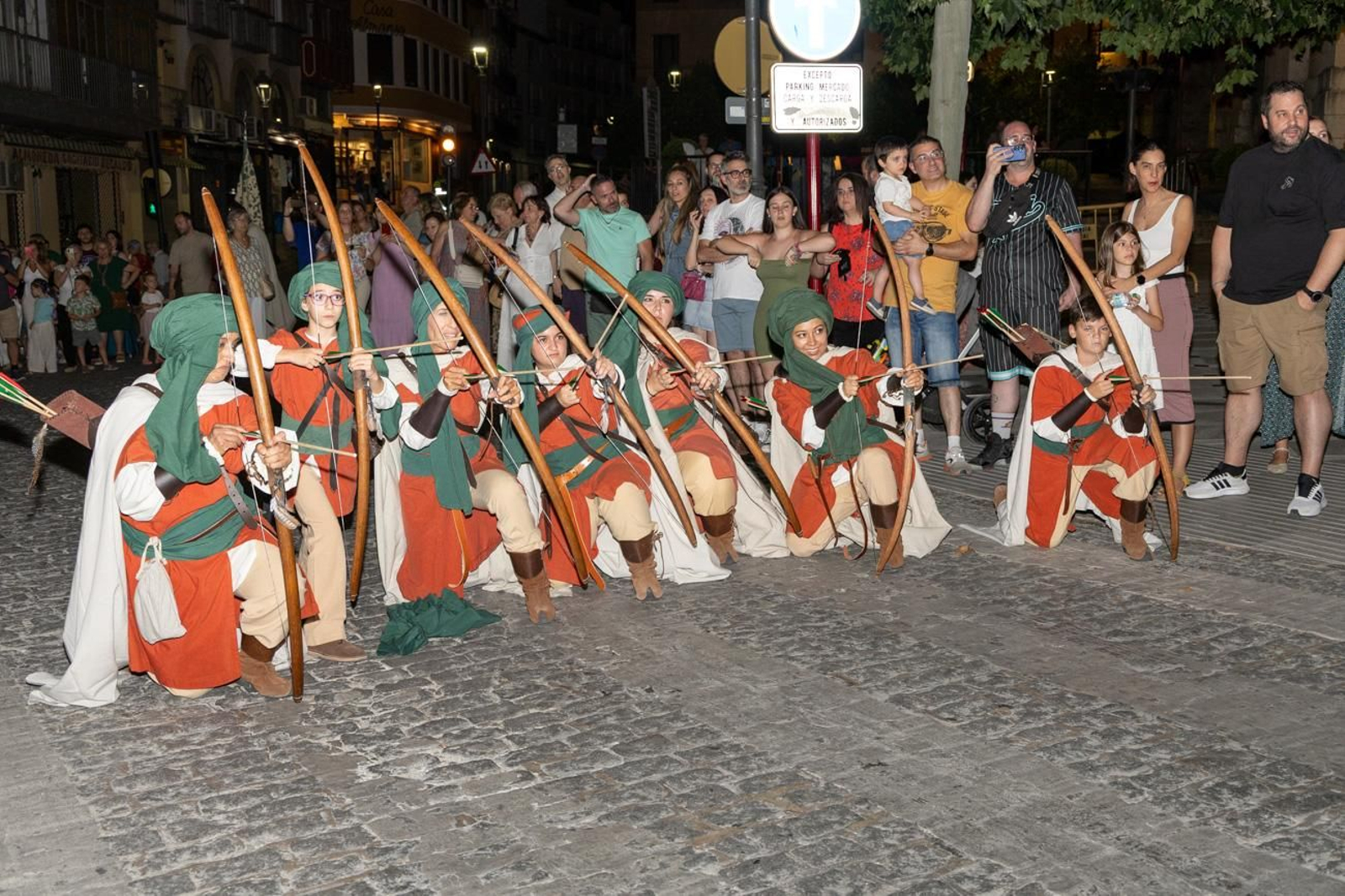 Exhibición de Bailes Medievales y Pasacalles del Lagarto de la Magdalena