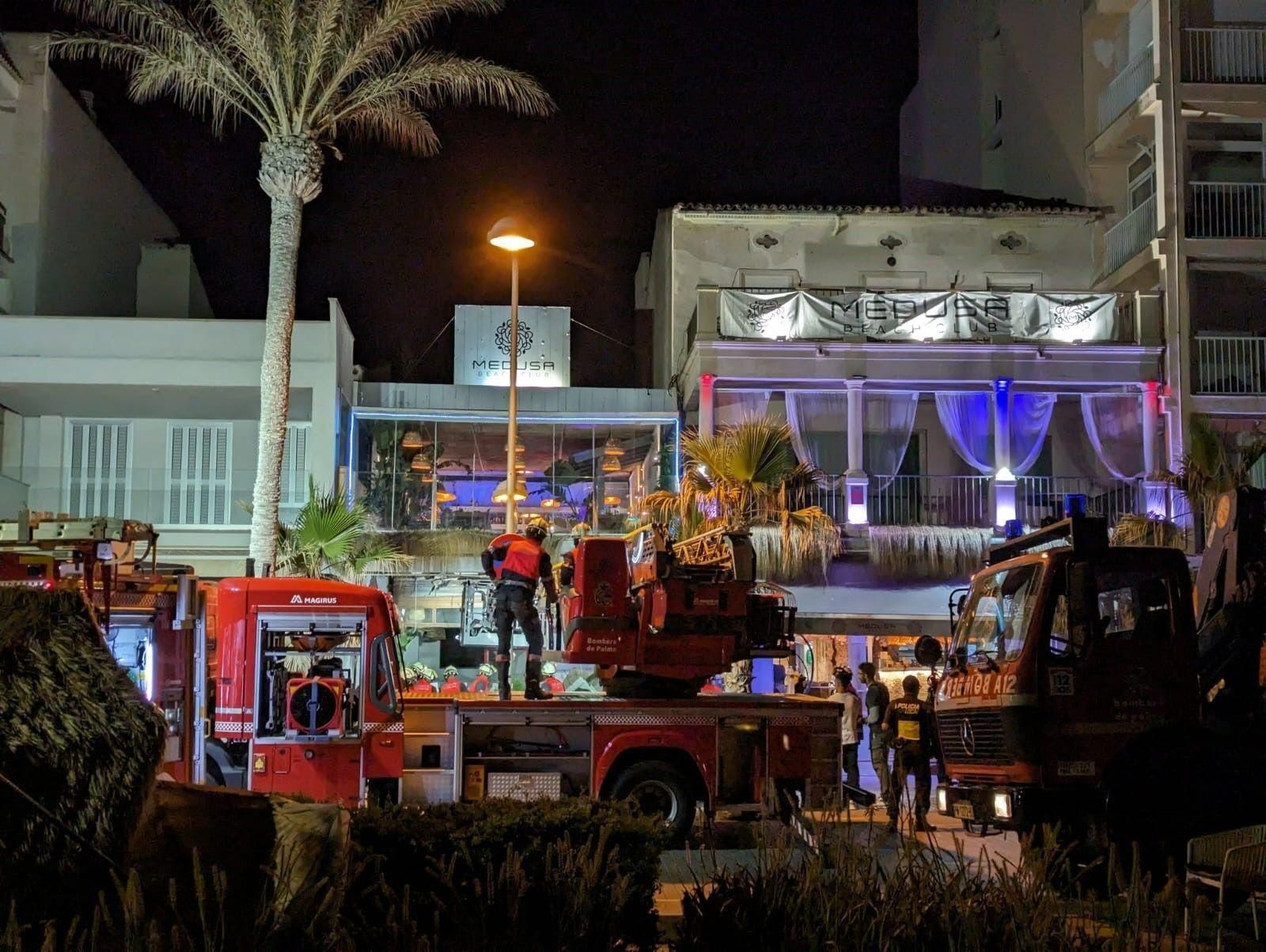 Las imágenes del derrumbe del restaurante en Palma