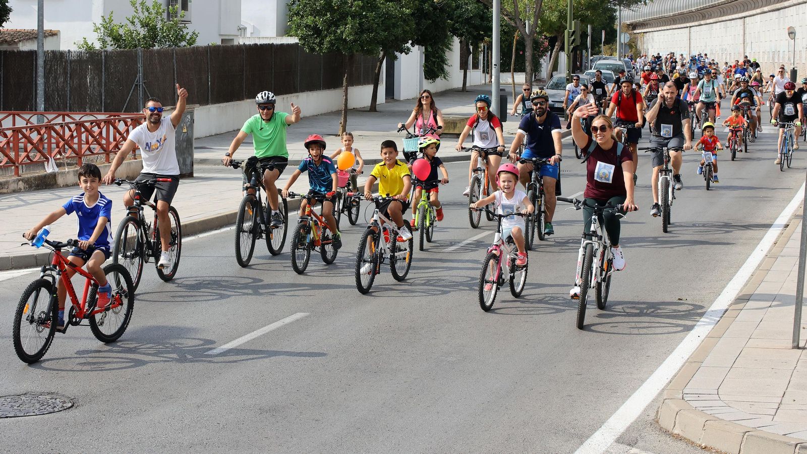 Búscate en el Día de la Bici Amistad por Jerez