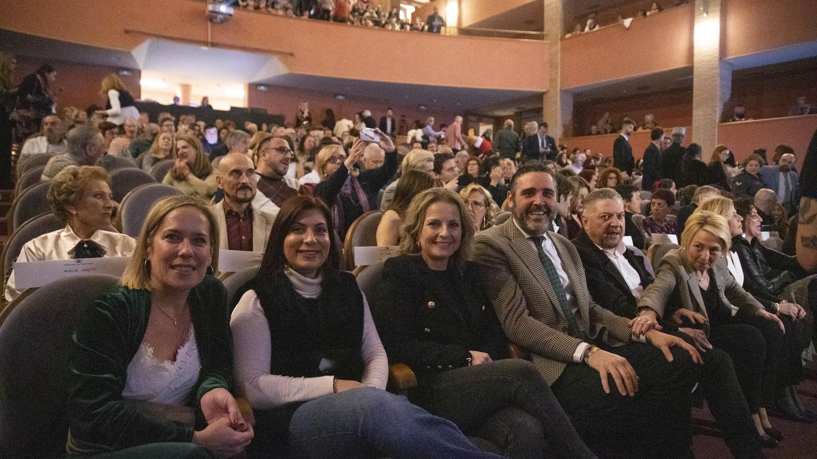 El Maestro Padilla lleno hasta la bandera.