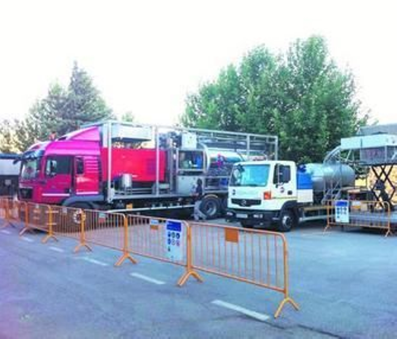 Vehículos de la empresa Emasagra