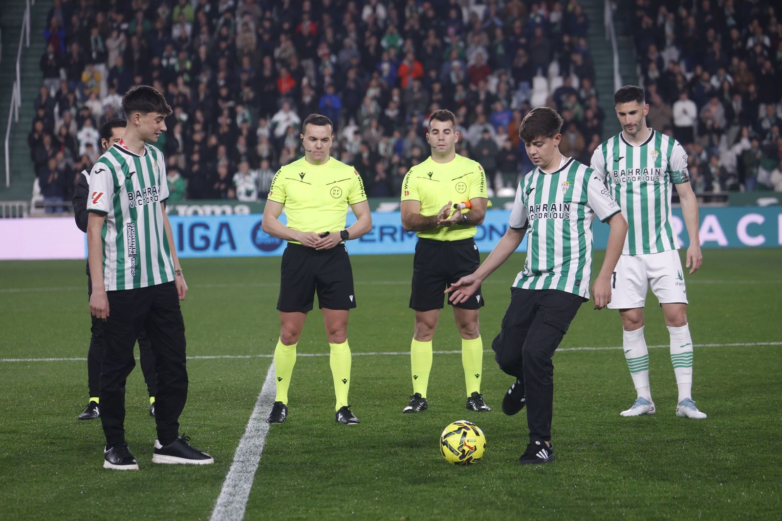 Las mejores fotos del ambiente en El Arcángel para el Córdoba CF - Valladolid