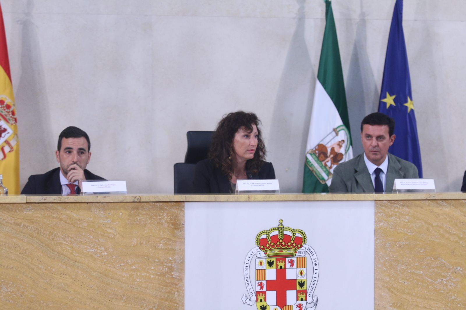 Javier A. García mantiene su compromiso con la Diputación y María Vázquez será la primera alcaldesa de la historia de Almería