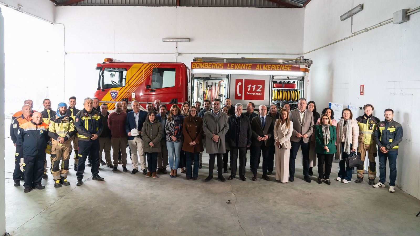 Alcaldes y responsables políticos han participado en el acto.