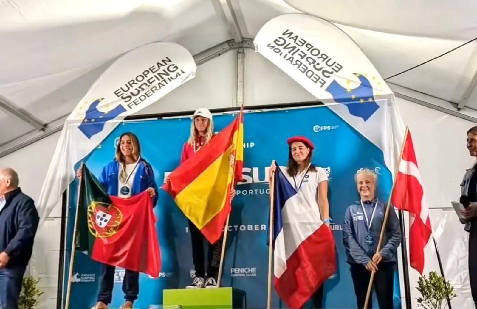 La gaditana Julieta Rodríguez-Villamil, en lo más alto del podio.