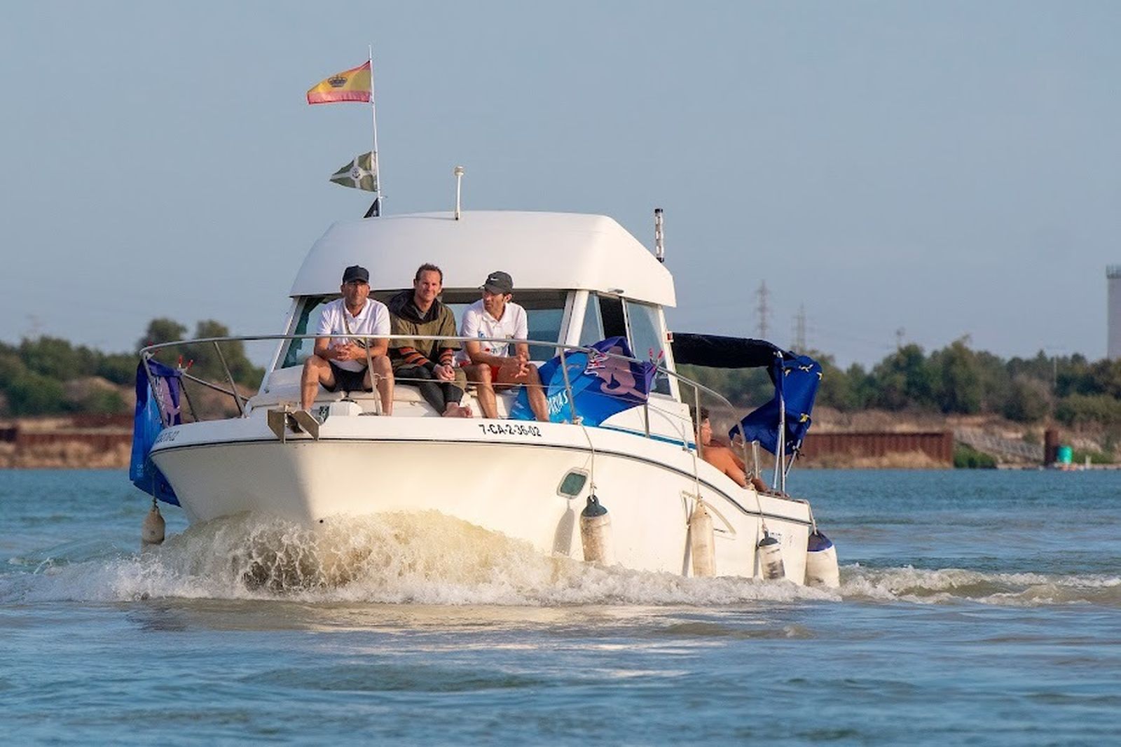 Triatlón a lo largo del Guadalquivir a beneficio de la Fundación Vicente Ferrer