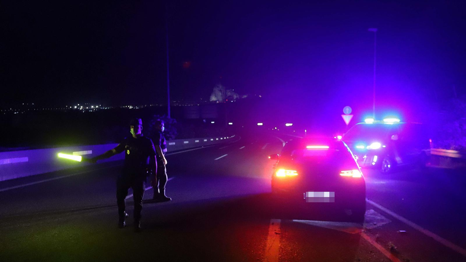 Fotos de una noche de patrulla con la Policía Nacional en La Línea