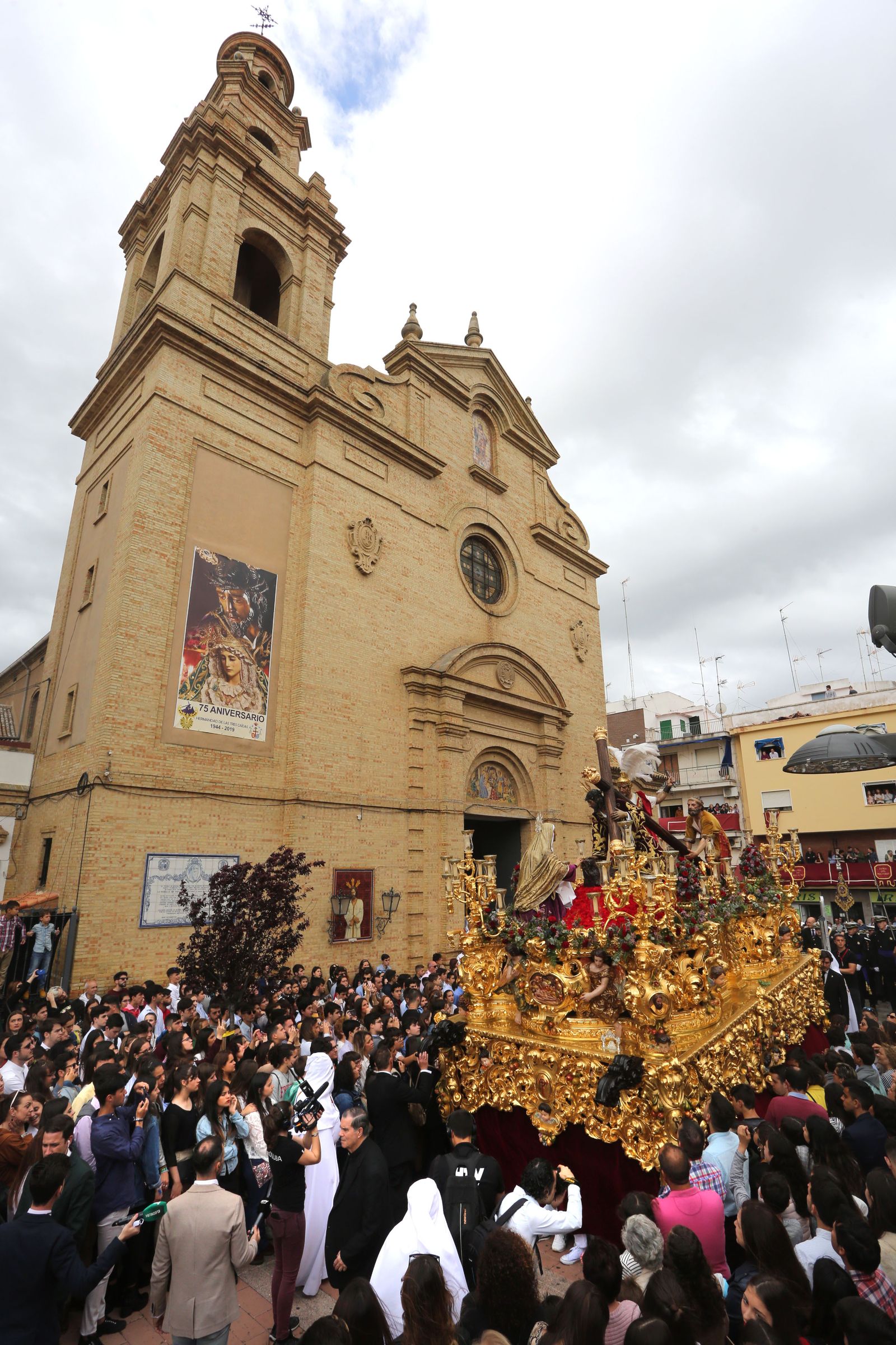 Imágenes de las Tres Caídas en el Lunes Santo 2019