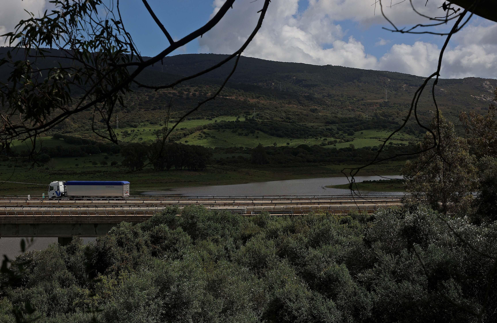 Imágenes del embalse de Charco Redondo en Los Barrios