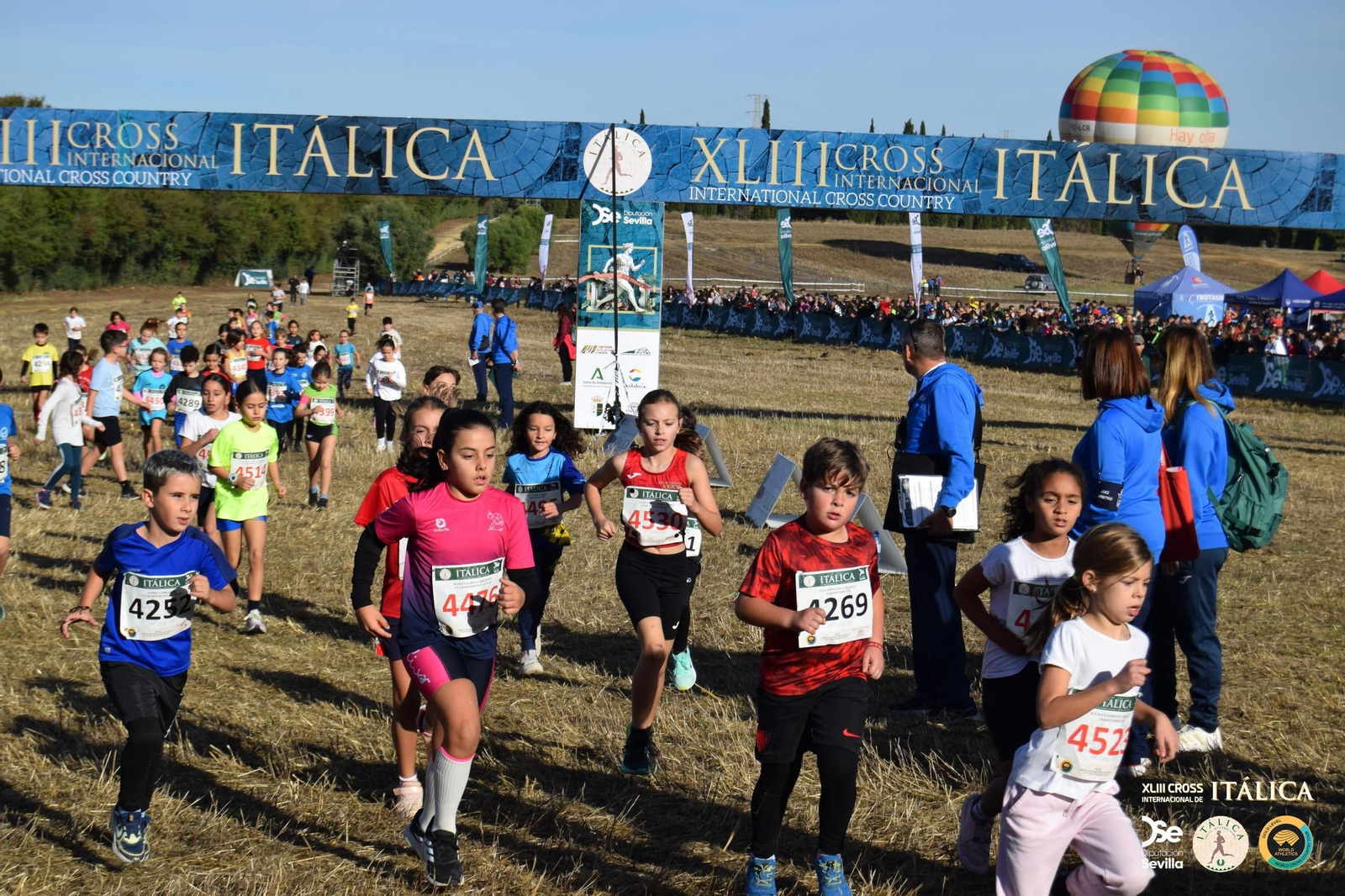 Búscate en las fotos del Cross de Itálica 2025 | 9