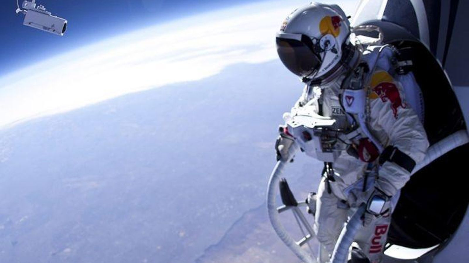 Felix Baumgartner antes de su famoso salto desde la Estratosfera Felix Baumgartner antes de su famoso salto desde la Estratosfera